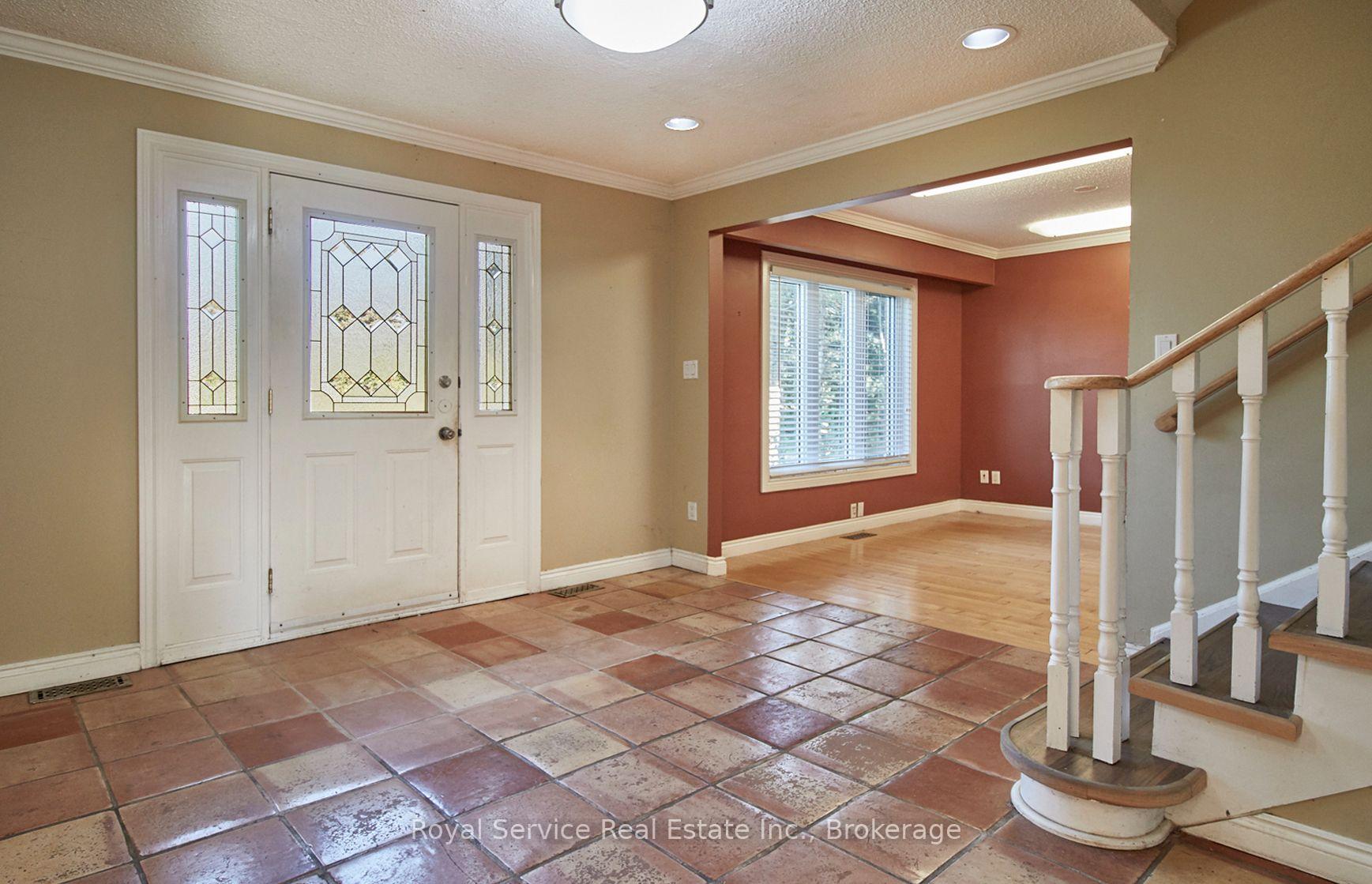 Photo 6 of 650 Lake Ridge Road, Ajax, South East — HOMEH