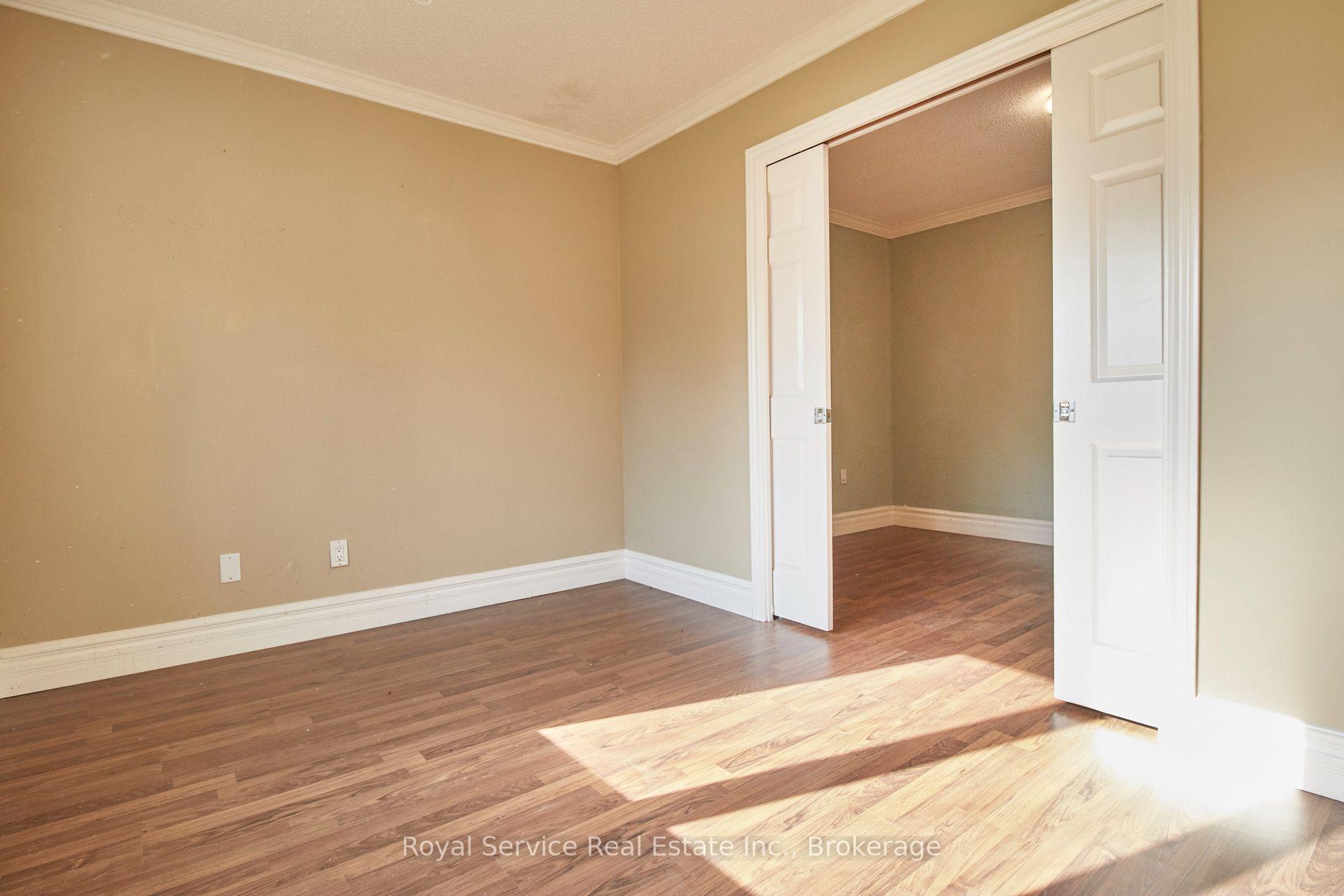 Photo 15 of 650 Lake Ridge Road, Ajax, South East — HOMEH
