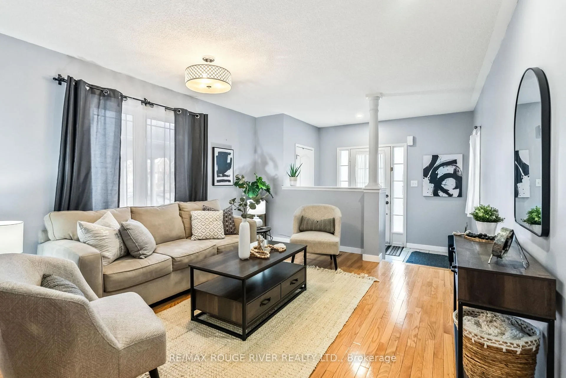 Photo 7 of 22 Thackery Drive, Ajax, Northeast Ajax — HOMEH