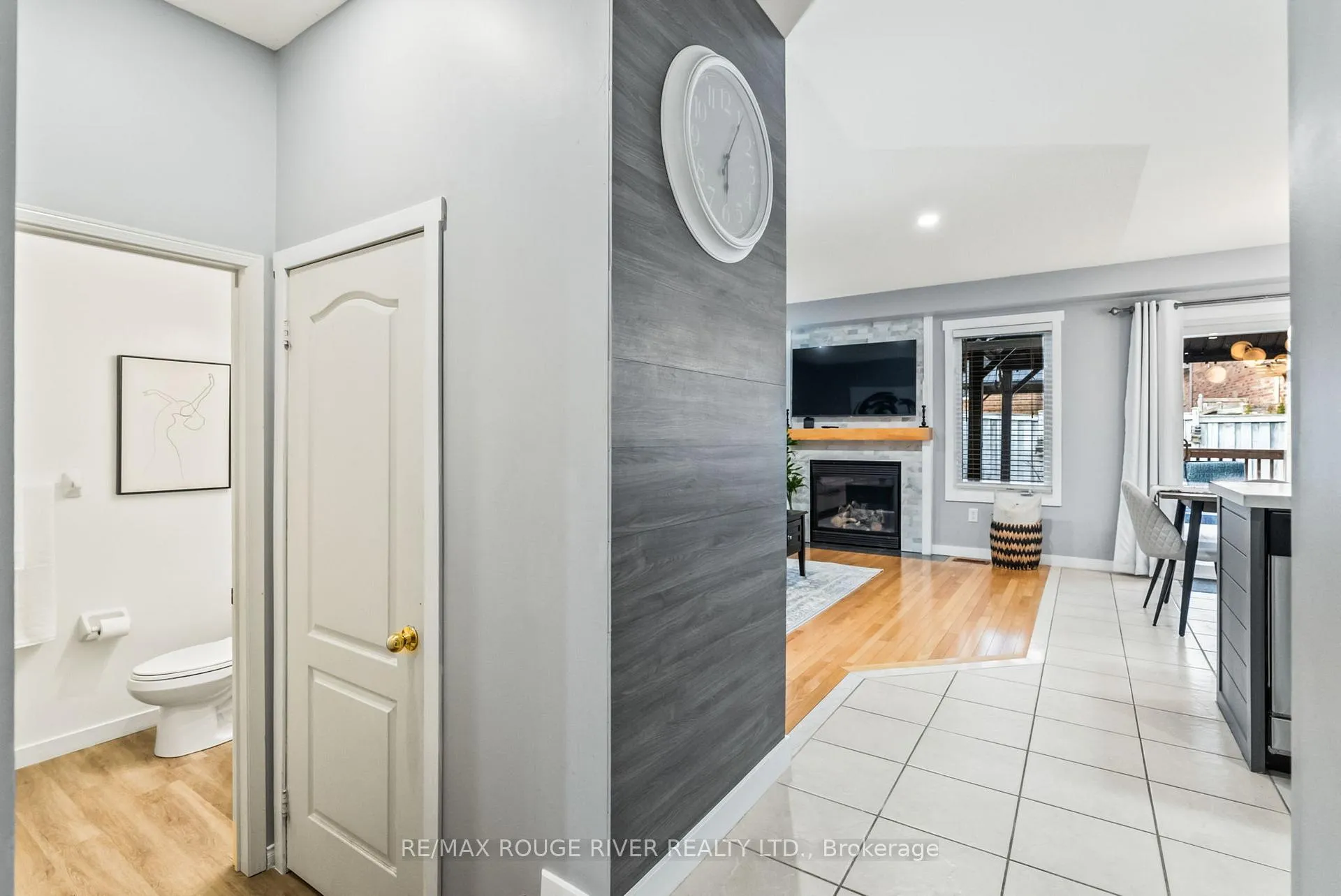 Photo 9 of 22 Thackery Drive, Ajax, Northeast Ajax — HOMEH