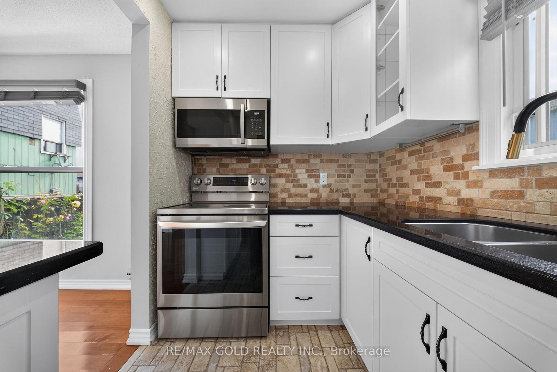 Photo 9 of 6 Jennifer Square, Brampton, Northgate — HOMEH