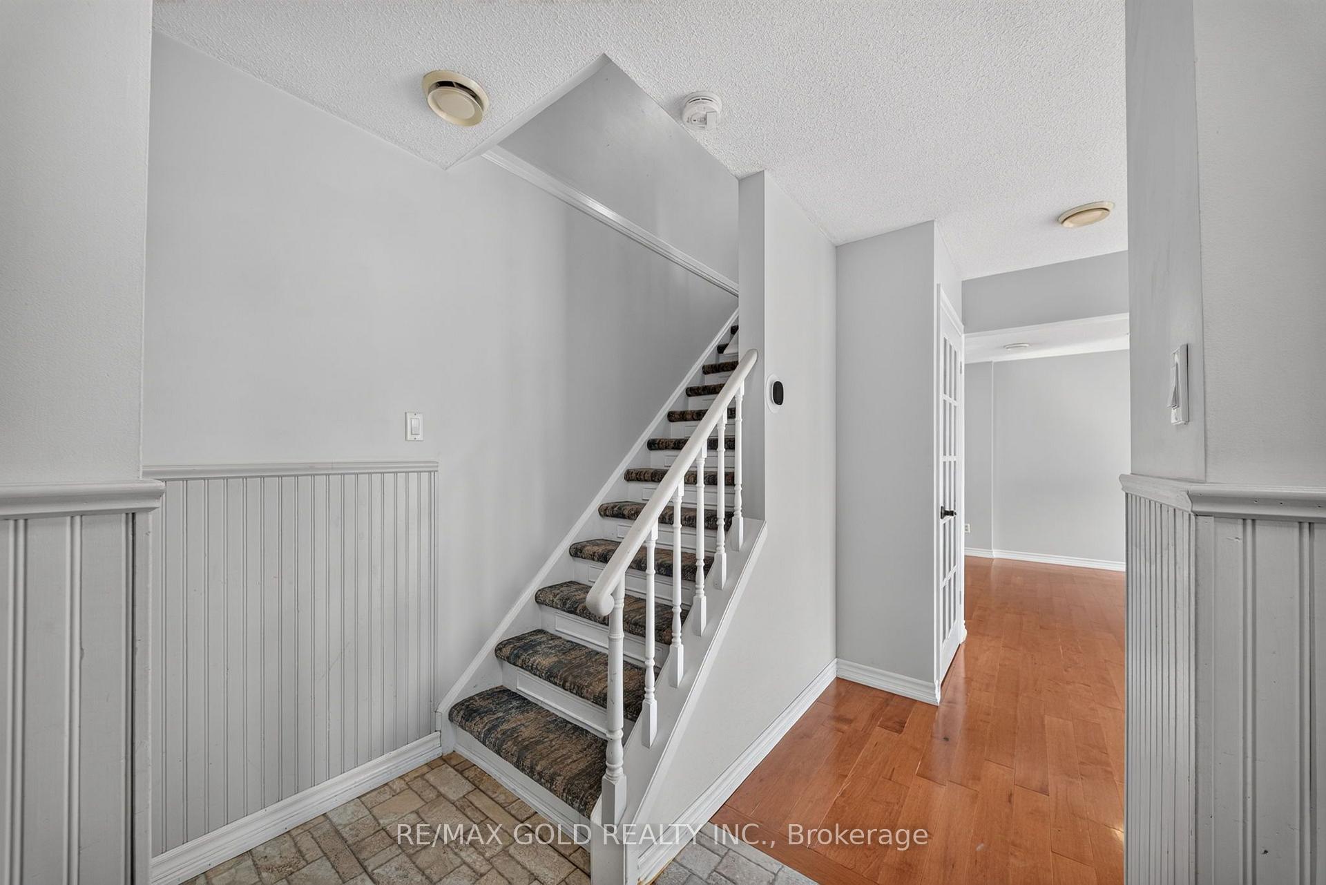Photo 21 of 6 Jennifer Square, Brampton, Northgate — HOMEH