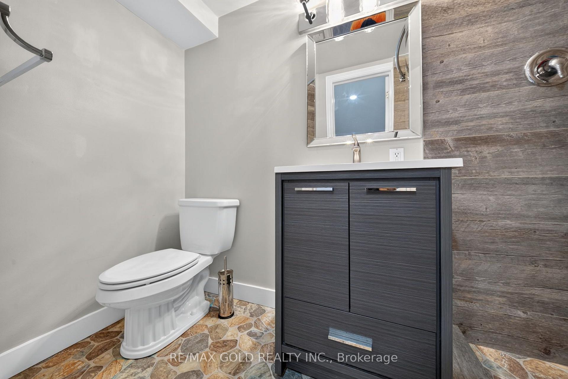 Photo 35 of 6 Jennifer Square, Brampton, Northgate — HOMEH