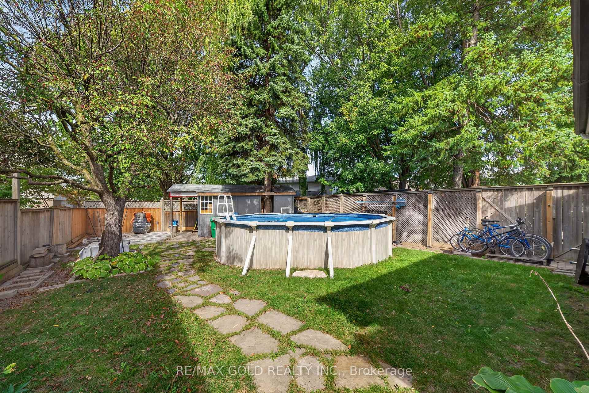 Photo 38 of 6 Jennifer Square, Brampton, Northgate — HOMEH