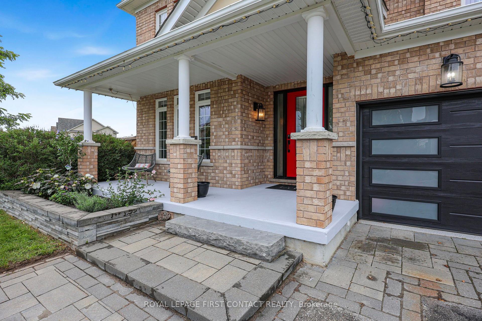 Photo 3 of 36 Regalia Way, Barrie, Innis-Shore — HOMEH