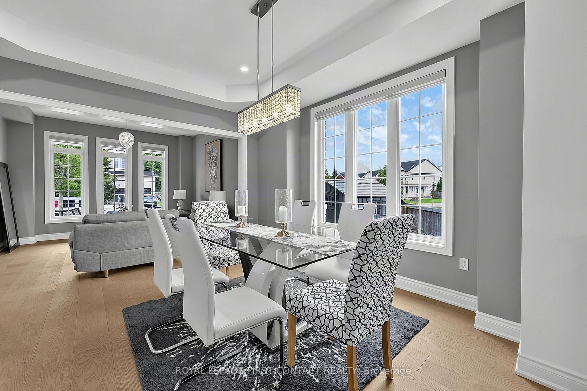 Photo 8 of 36 Regalia Way, Barrie, Innis-Shore — HOMEH