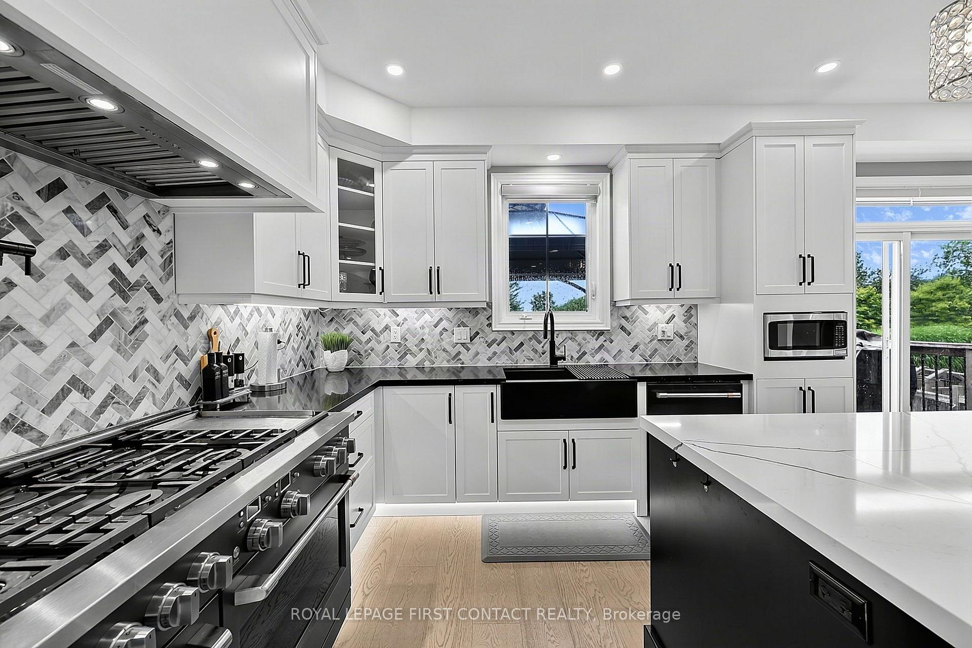 Photo 15 of 36 Regalia Way, Barrie, Innis-Shore — HOMEH