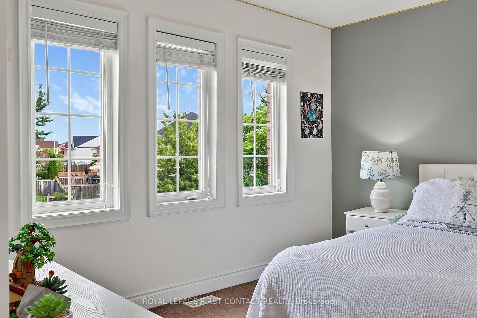 Photo 26 of 36 Regalia Way, Barrie, Innis-Shore — HOMEH