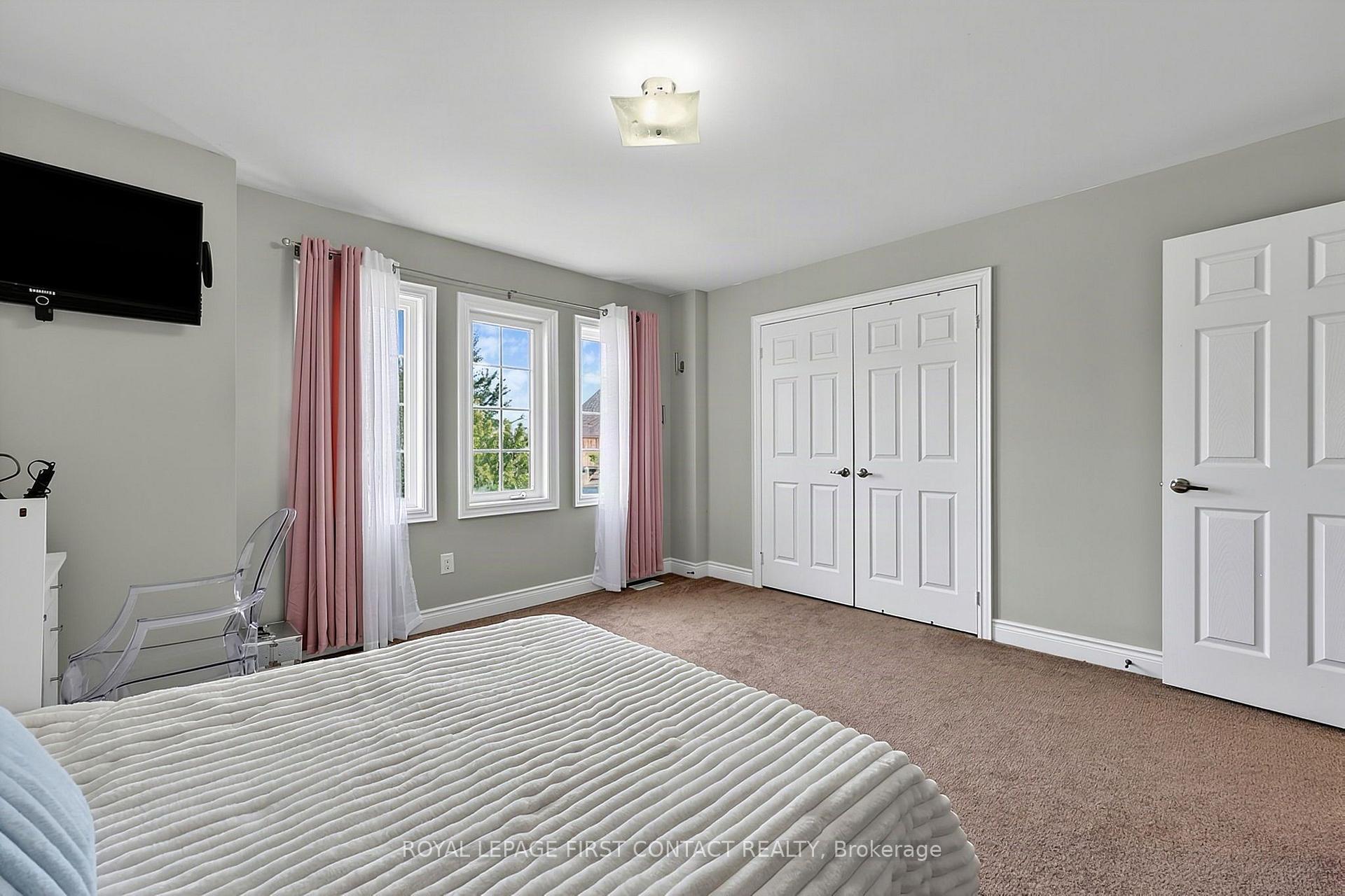 Photo 31 of 36 Regalia Way, Barrie, Innis-Shore — HOMEH
