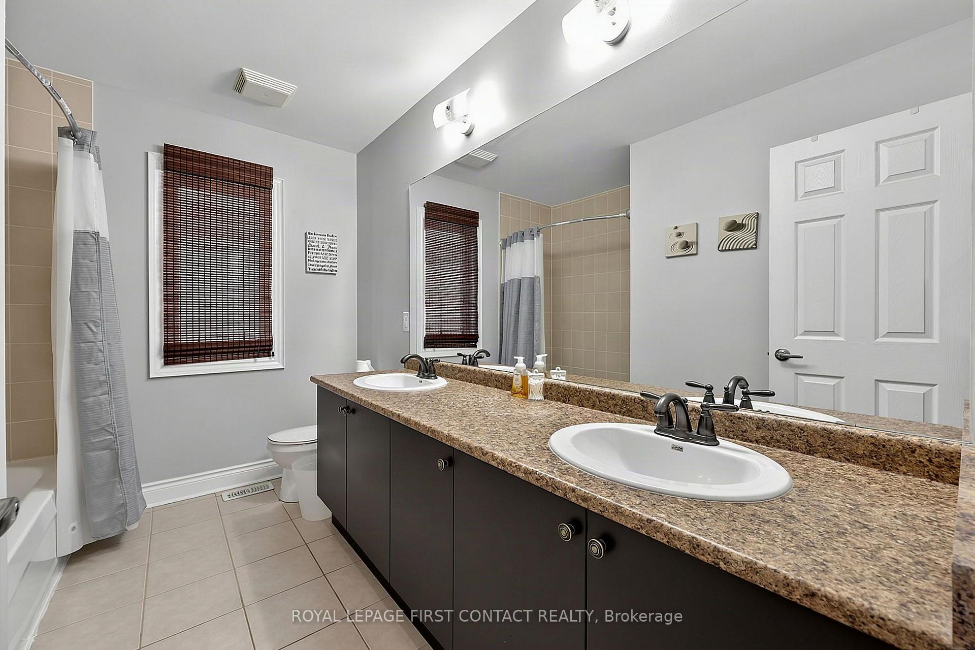 Photo 34 of 36 Regalia Way, Barrie, Innis-Shore — HOMEH