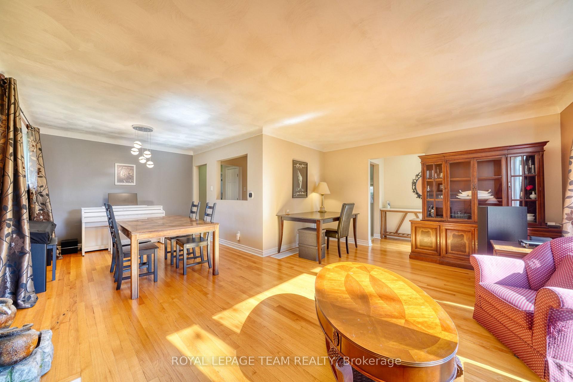 Photo 7 of 2161 Rushton Road, Ottawa, McKellar Heights/Glabar Park — HOMEH