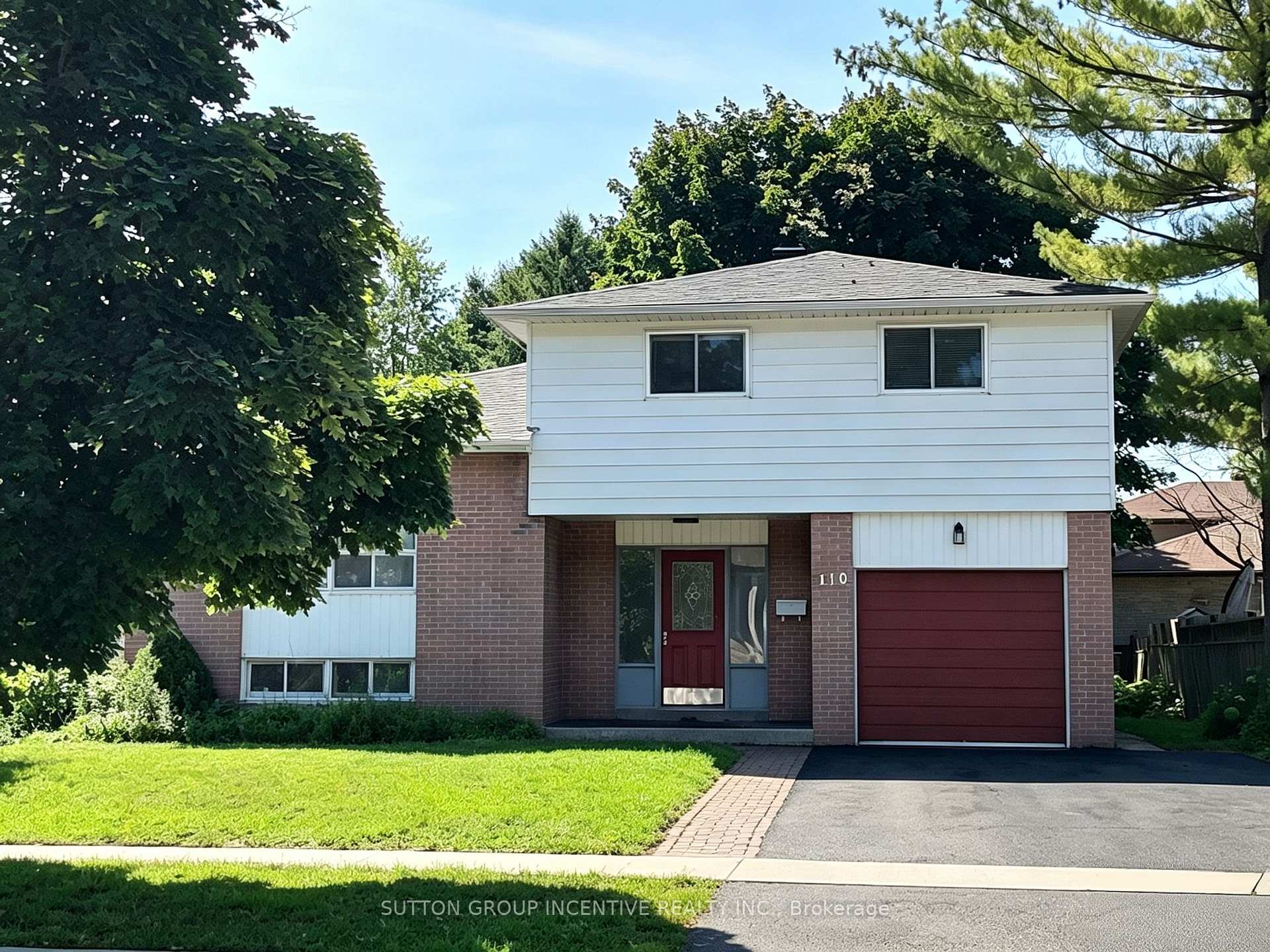 Photo of 110 College Crescent