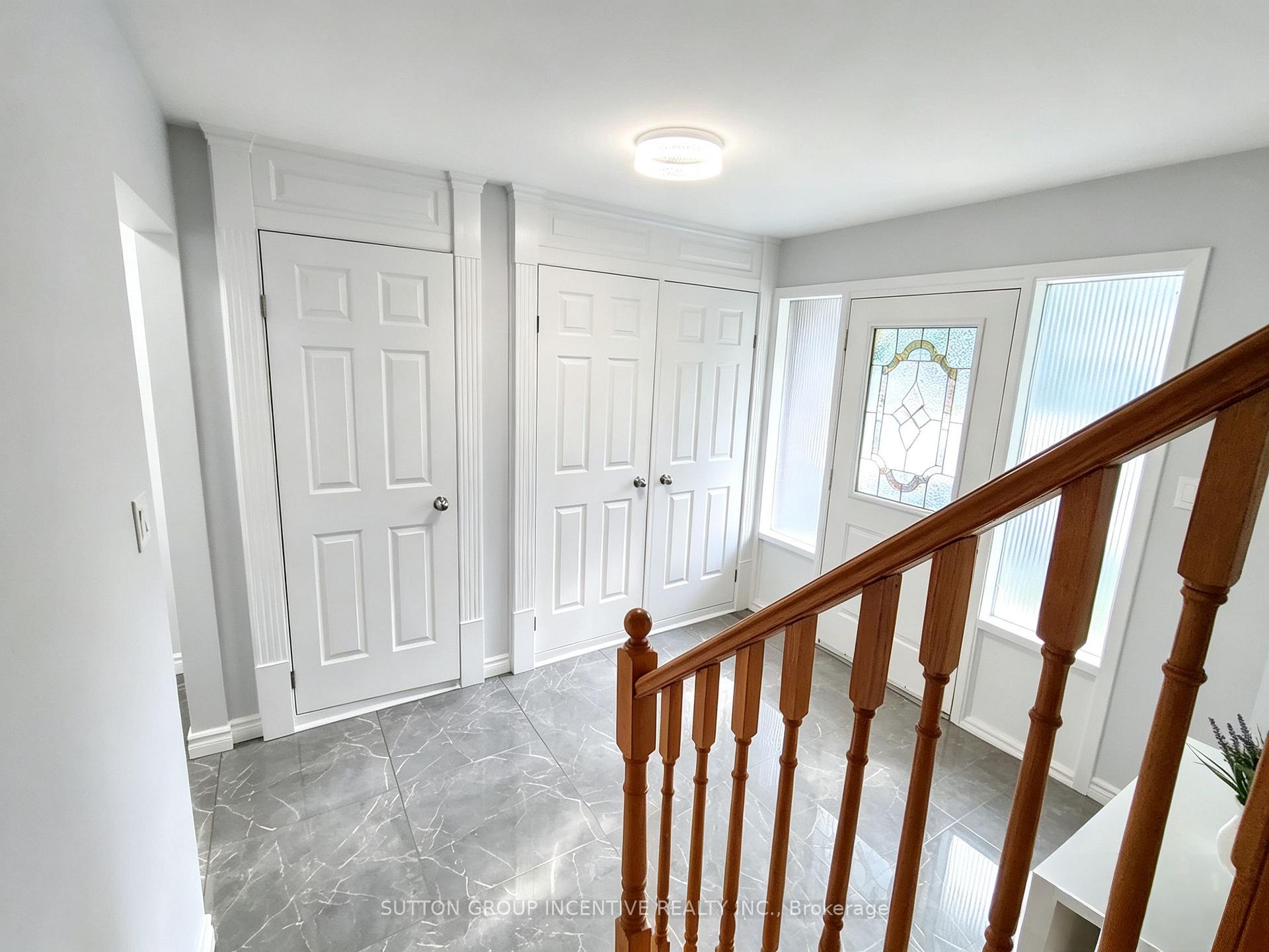 Photo 4 of 110 College Crescent, Barrie, Grove East — HOMEH
