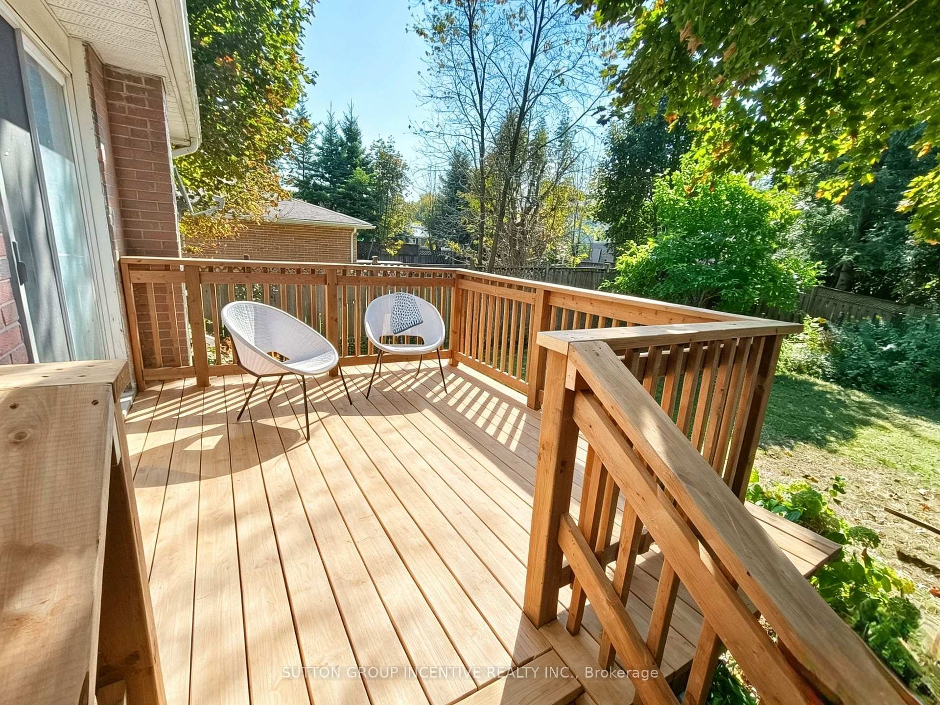 Photo 22 of 110 College Crescent, Barrie, Grove East — HOMEH