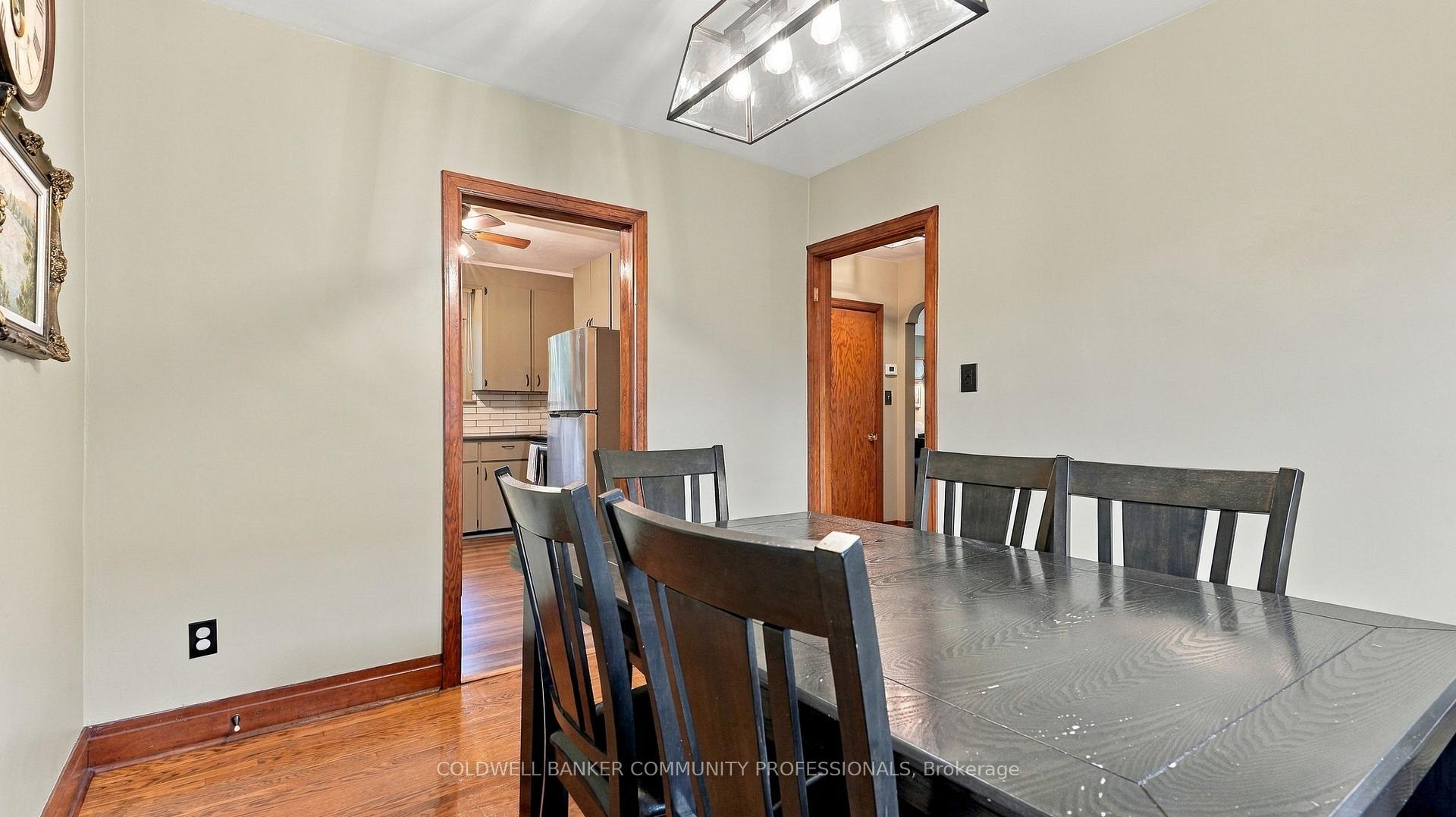 Photo 15 of 42 Delevan Crescent, Hamilton, Hill Park — HOMEH