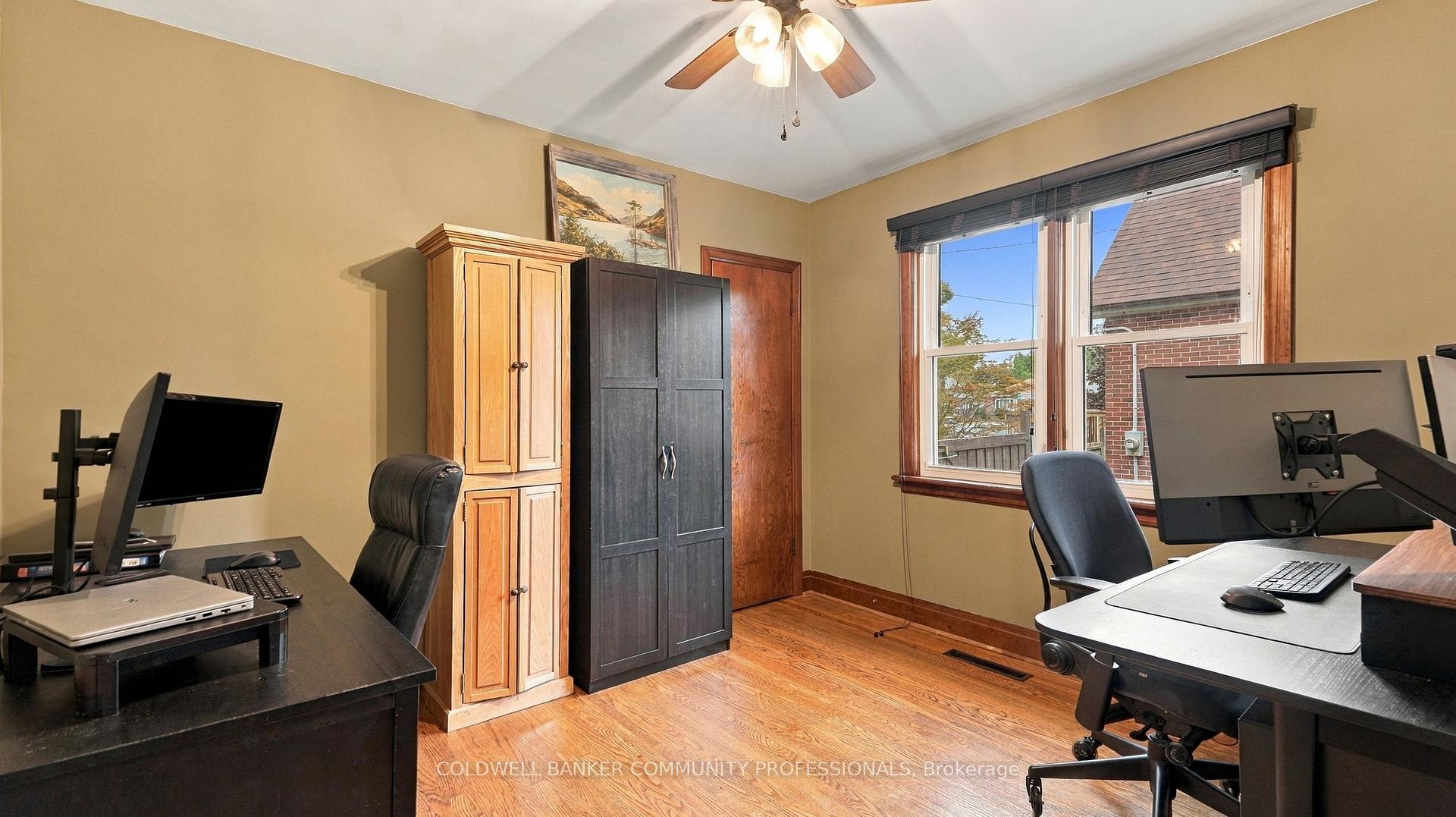 Photo 17 of 42 Delevan Crescent, Hamilton, Hill Park — HOMEH