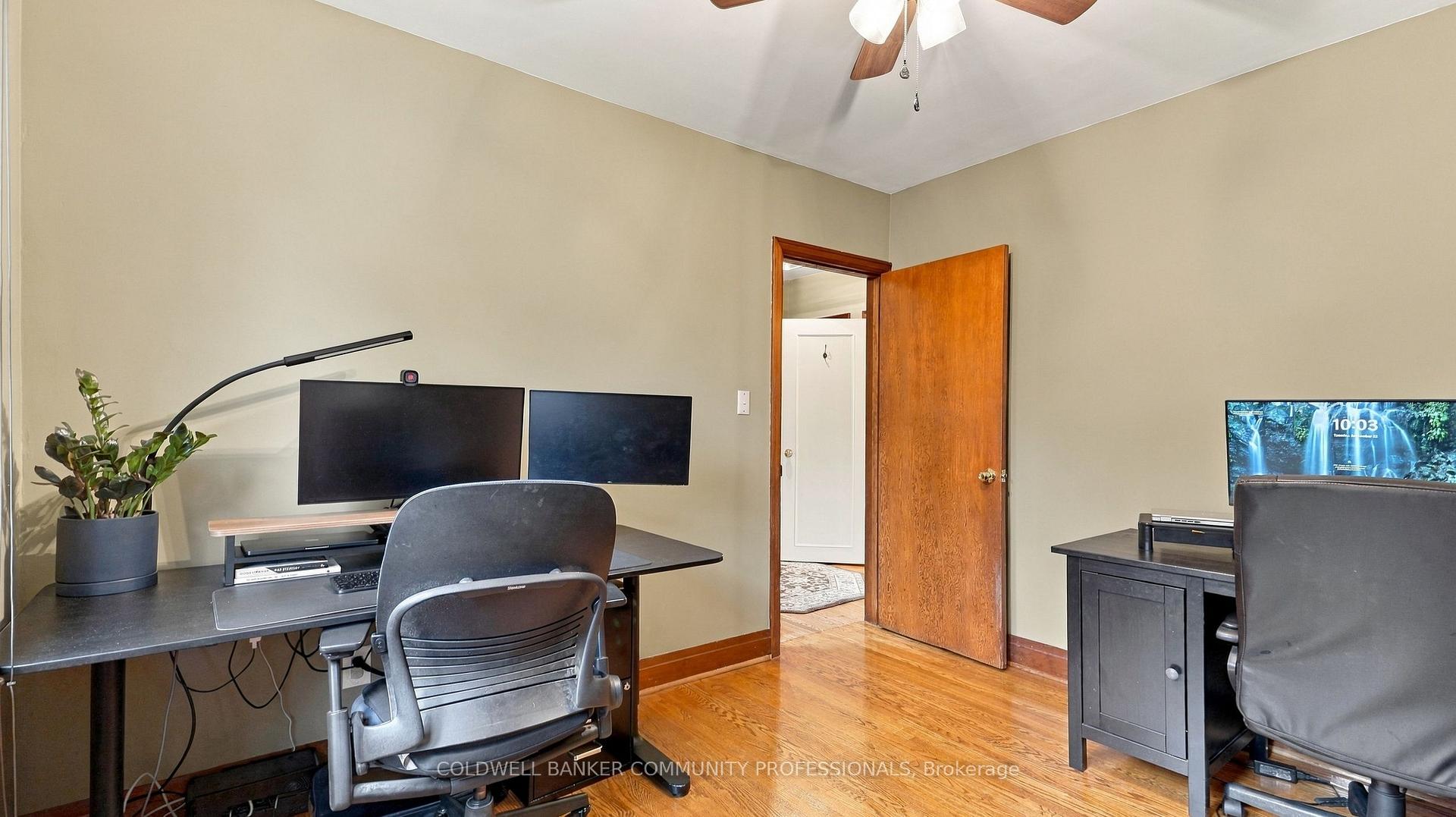 Photo 18 of 42 Delevan Crescent, Hamilton, Hill Park — HOMEH