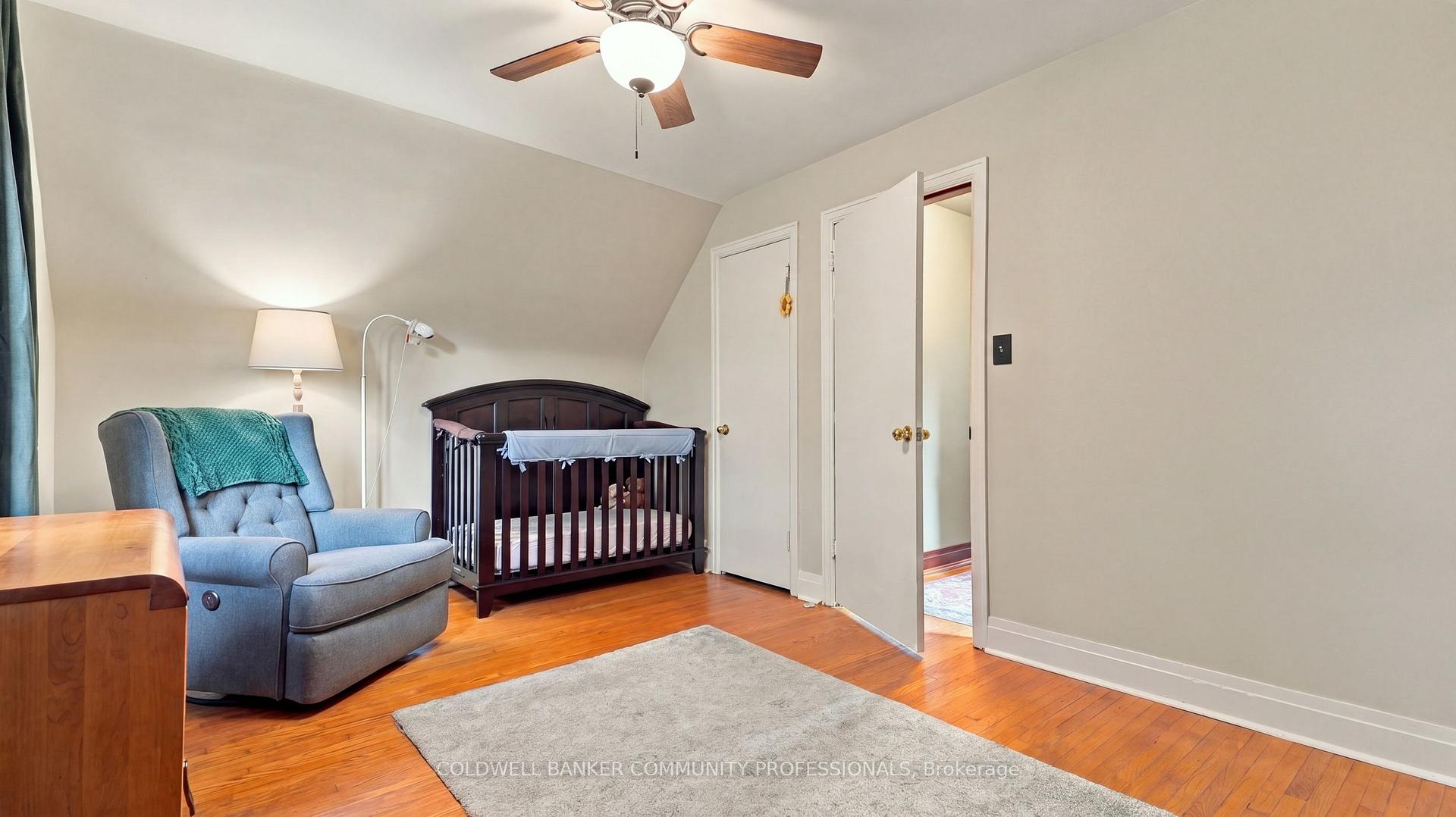 Photo 22 of 42 Delevan Crescent, Hamilton, Hill Park — HOMEH