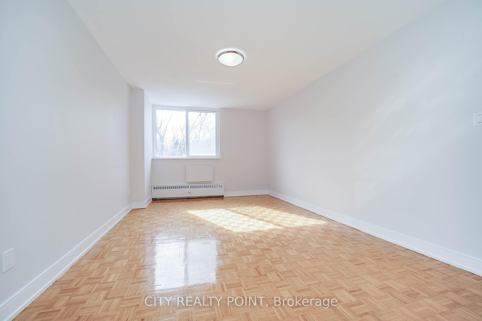 Photo 13 of Unit 507, 10 Shallmar Boulevard, Toronto, Forest Hill North — HOMEH