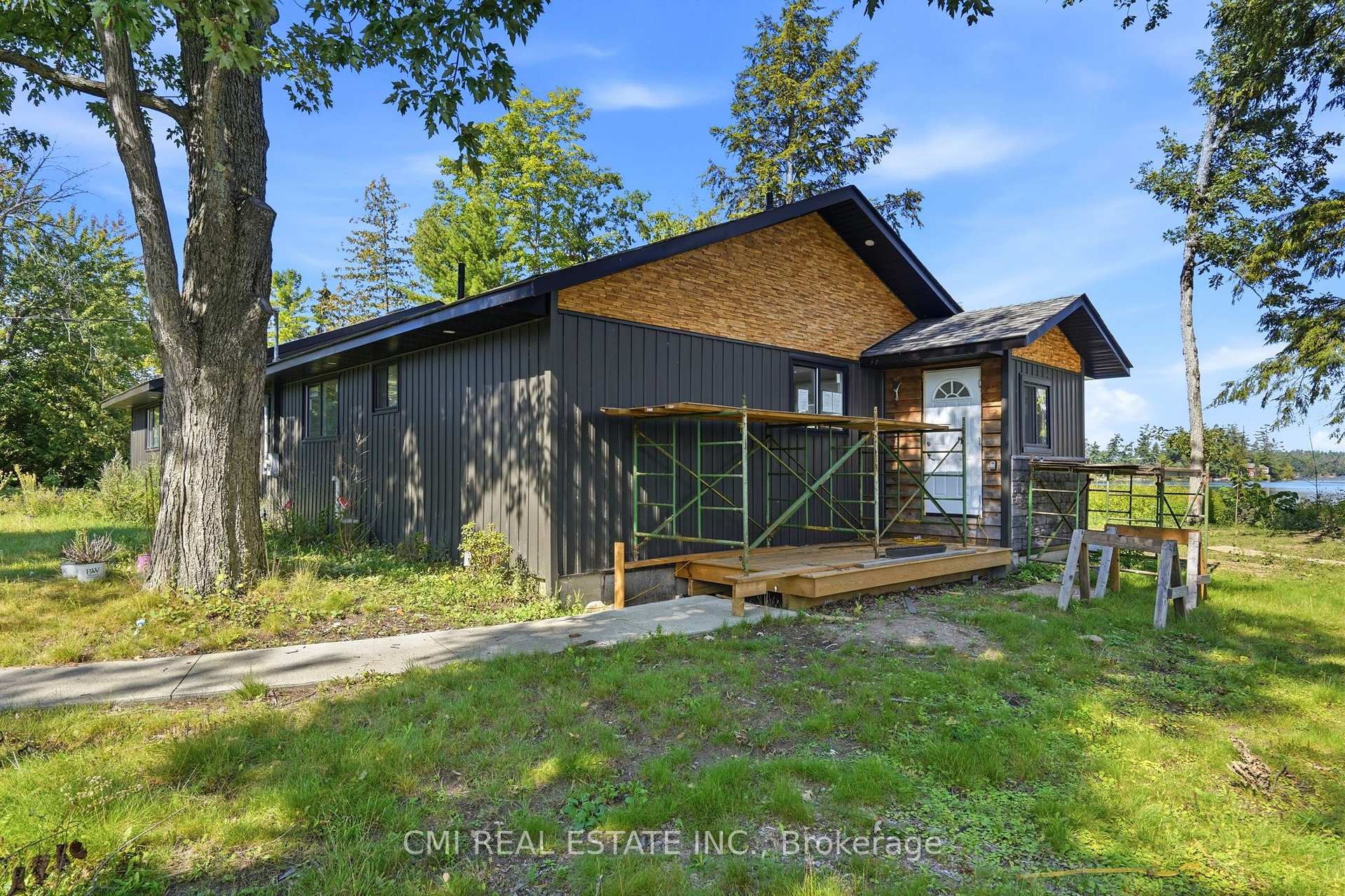 Photo 3 of 2324 Salmon Bay Road, Douro-Dummer — HOMEH