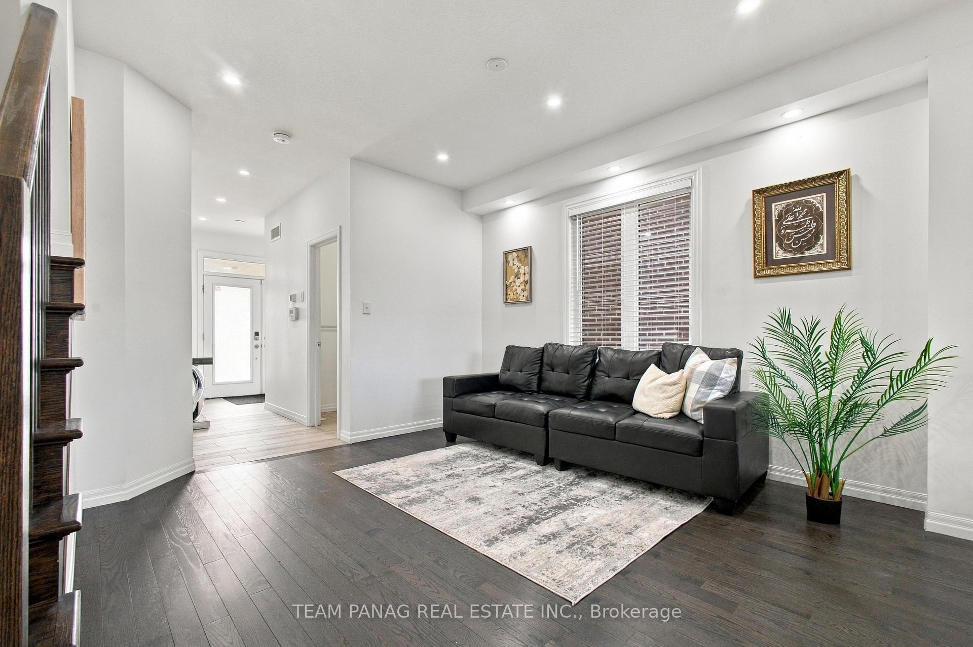 Photo 18 of 409 Freure Drive, Cambridge, Blair Road — HOMEH