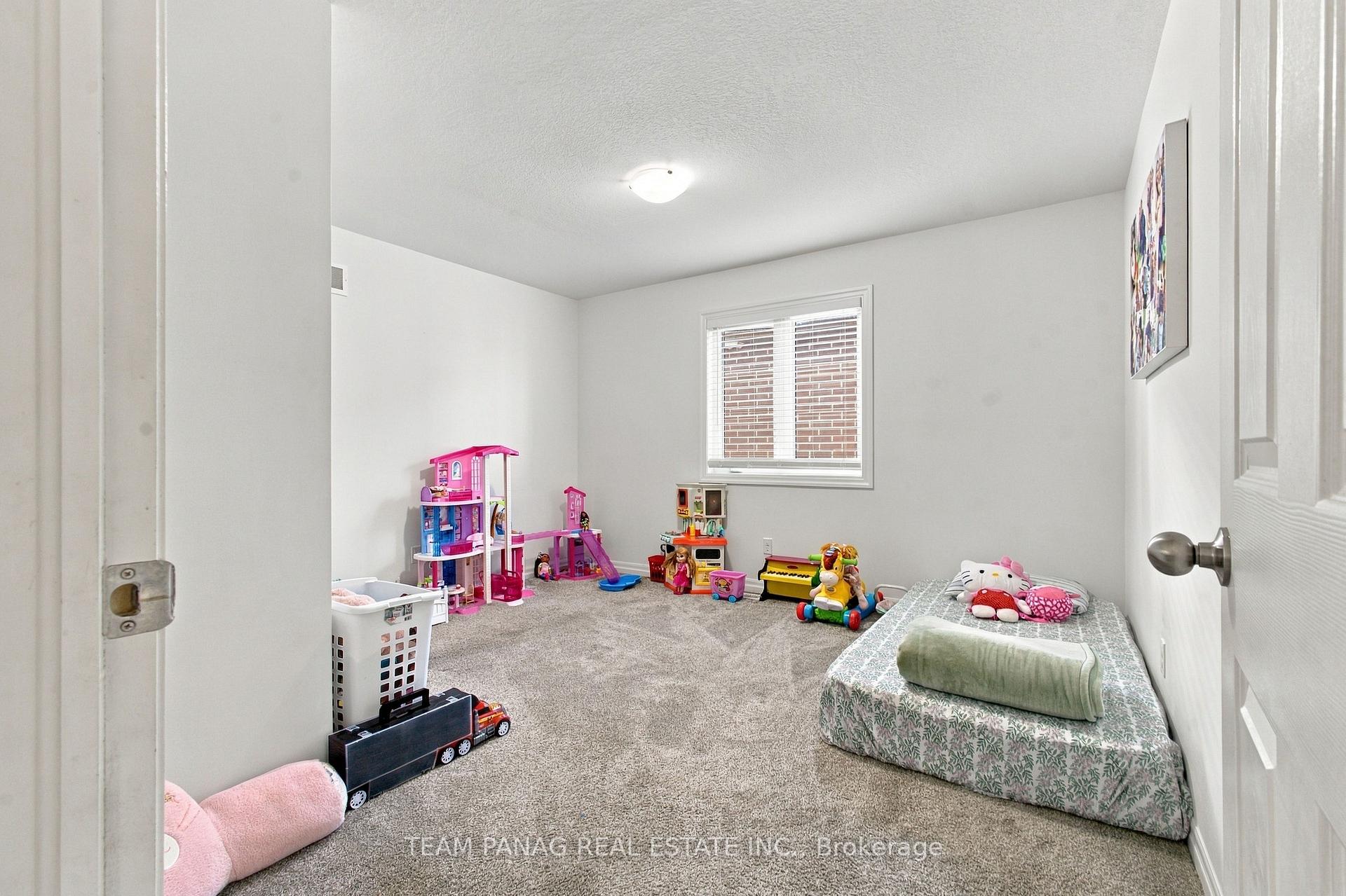 Photo 38 of 409 Freure Drive, Cambridge, Blair Road — HOMEH