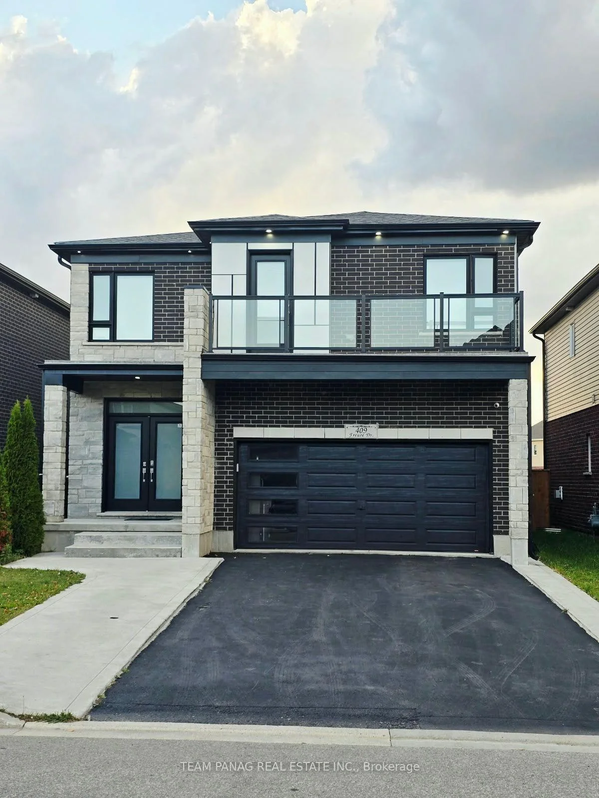 Photo 5 of 409 Freure Drive, Cambridge, Blair Road — HOMEH