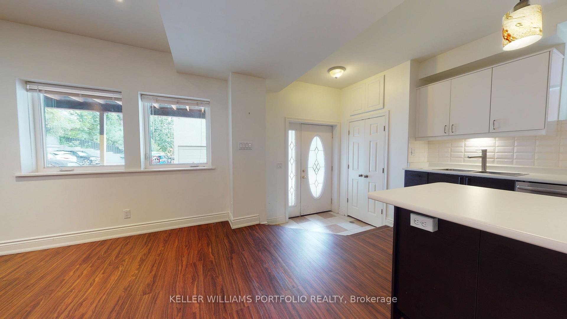 Photo 9 of Unit 5, 546 Eglinton Avenue E, Toronto, Mount Pleasant East — HOMEH