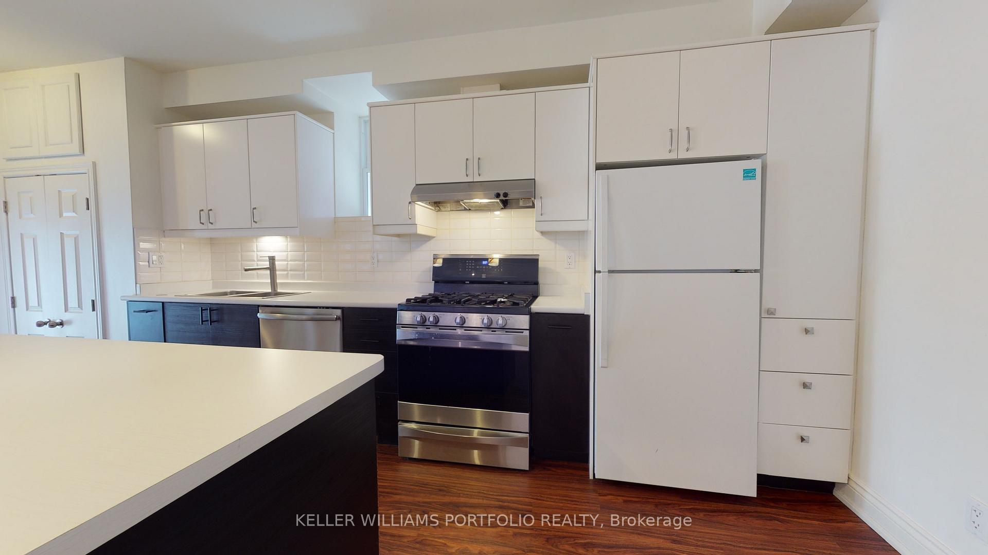 Photo 12 of Unit 5, 546 Eglinton Avenue E, Toronto, Mount Pleasant East — HOMEH