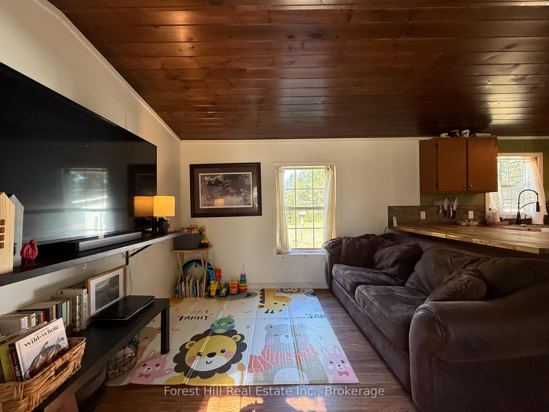Photo 9 of 828 522 Highway, Powassan, Trout Creek — HOMEH