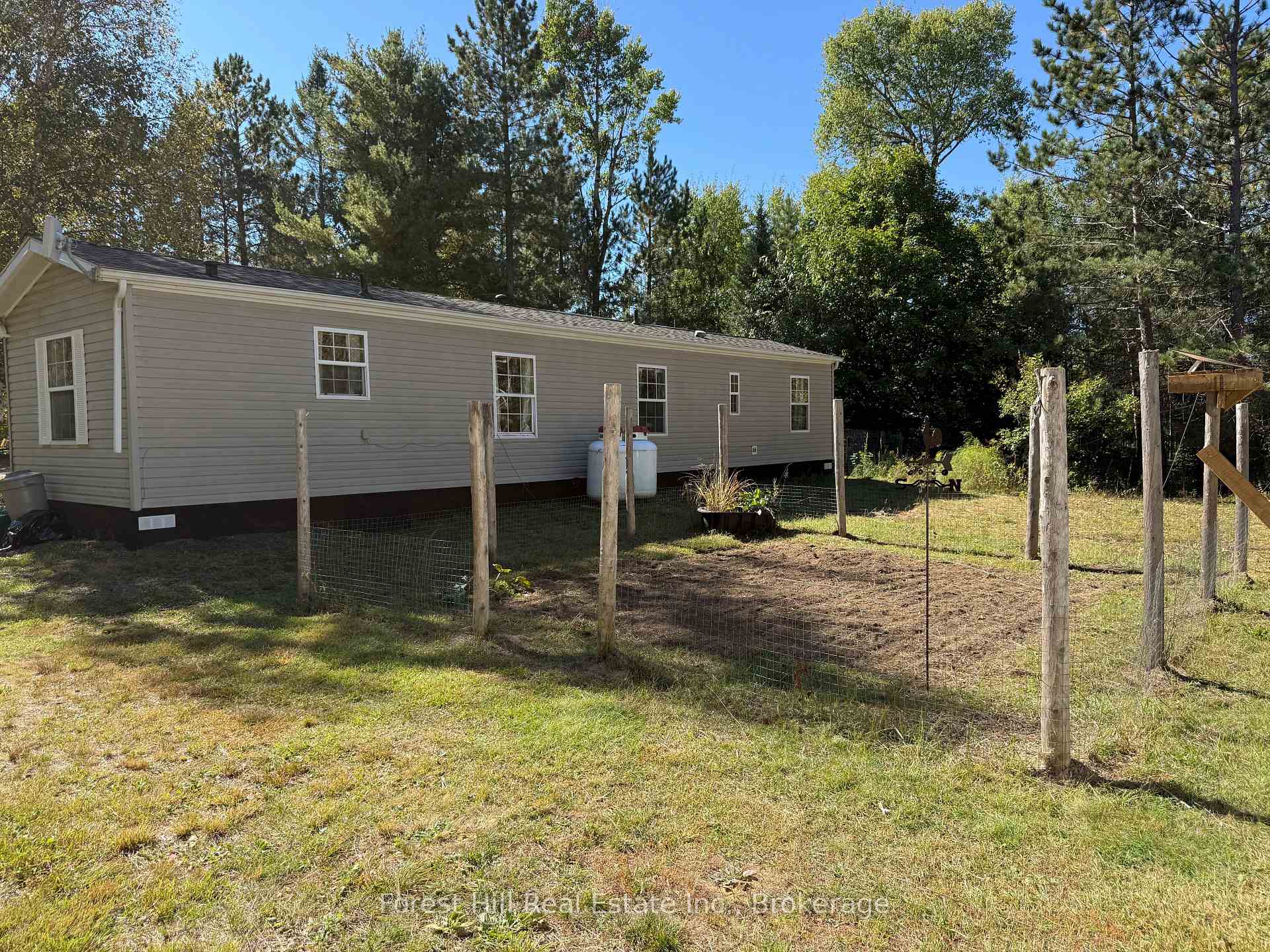 Photo 22 of 828 522 Highway, Powassan, Trout Creek — HOMEH