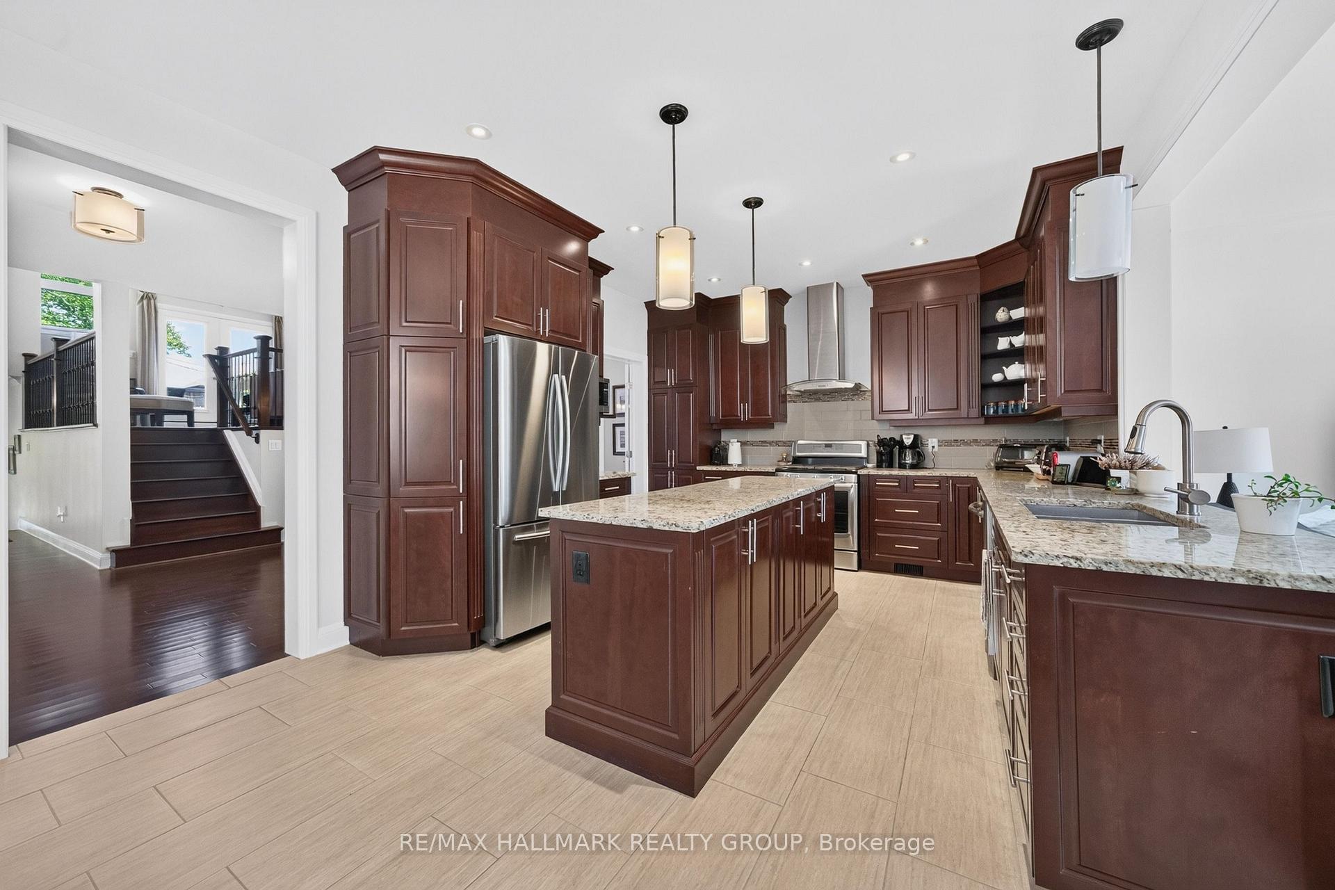 Photo 18 of 288 Selby Avenue, Ottawa, Westboro North — HOMEH