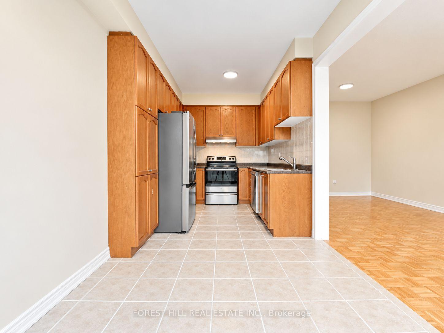 Photo 8 of 47 Loire Valley Avenue, Vaughan, Patterson — HOMEH