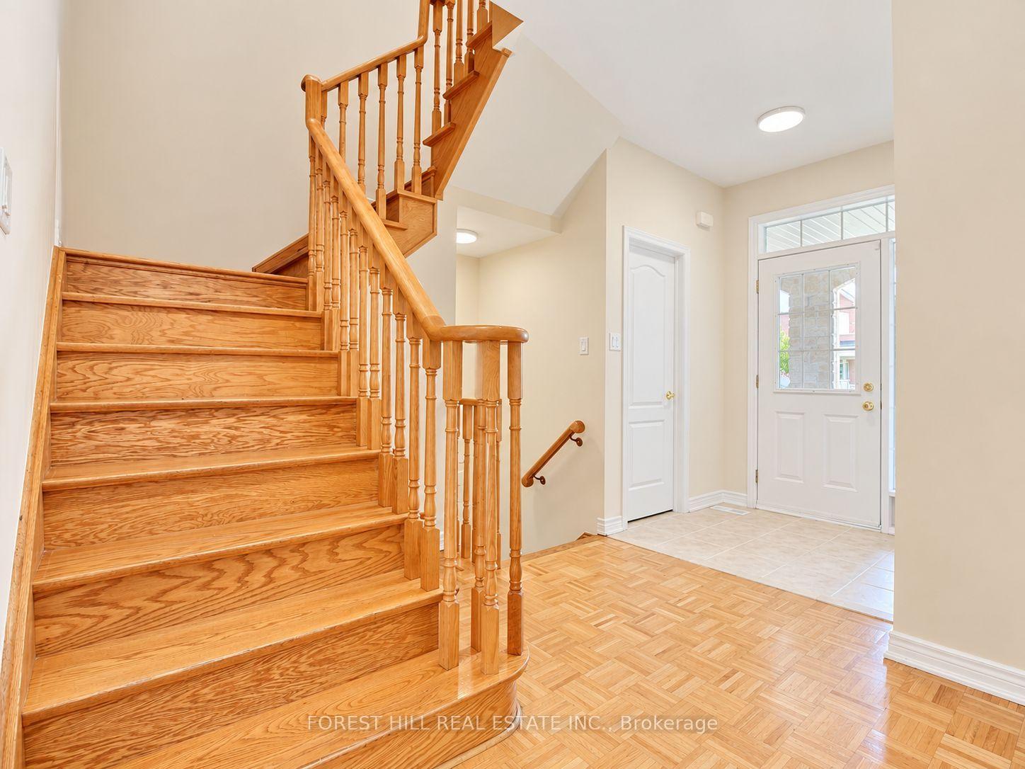 Photo 11 of 47 Loire Valley Avenue, Vaughan, Patterson — HOMEH