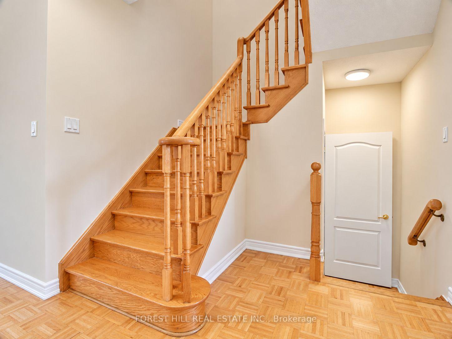 Photo 12 of 47 Loire Valley Avenue, Vaughan, Patterson — HOMEH