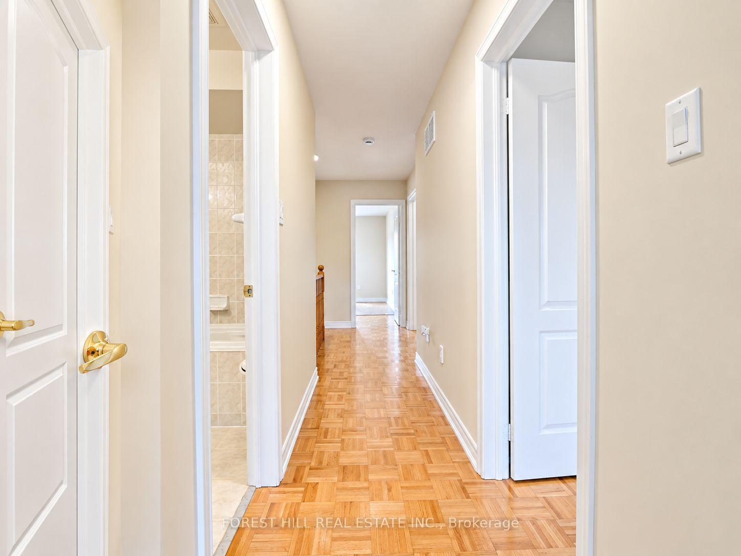 Photo 14 of 47 Loire Valley Avenue, Vaughan, Patterson — HOMEH