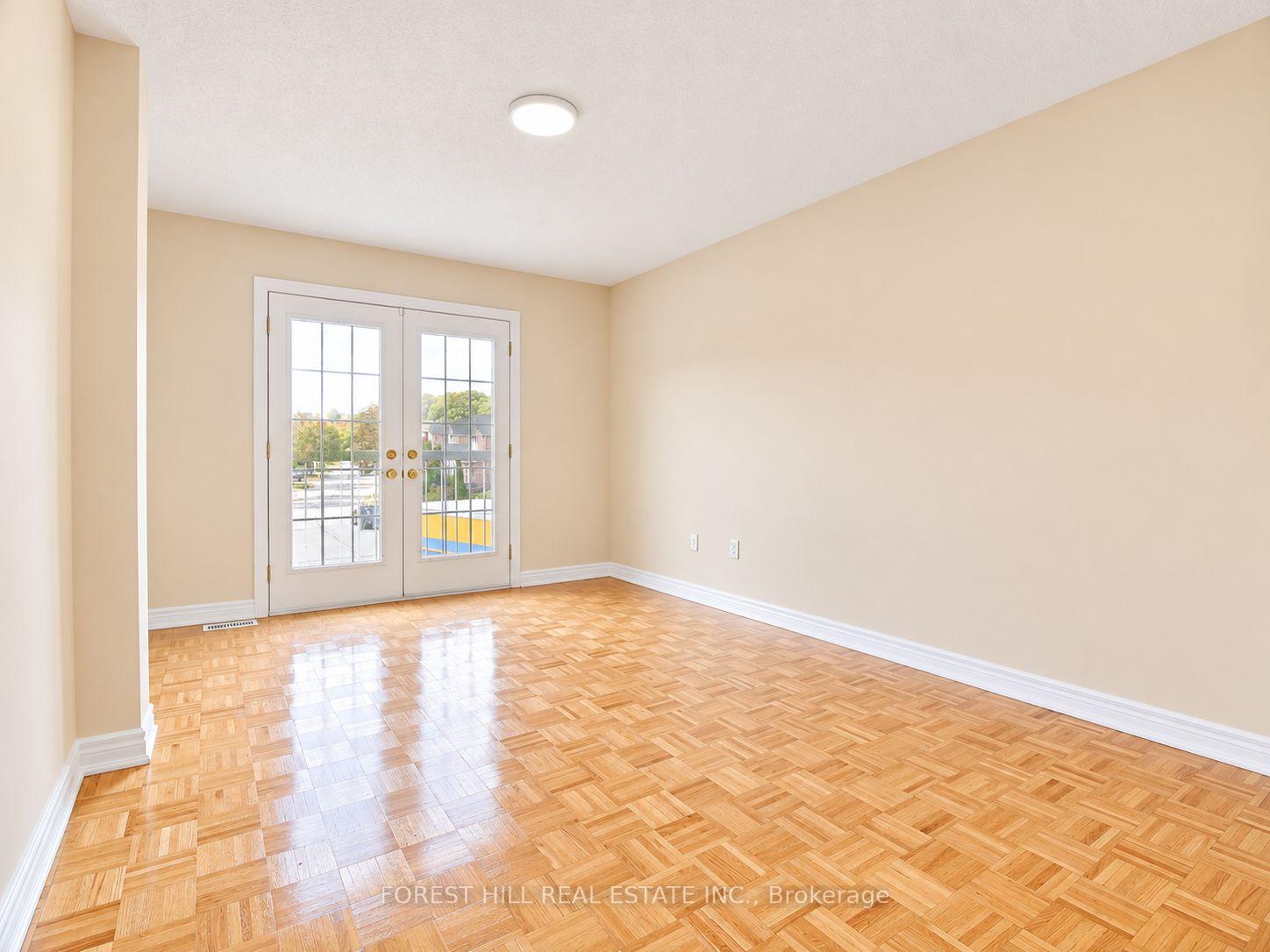 Photo 15 of 47 Loire Valley Avenue, Vaughan, Patterson — HOMEH