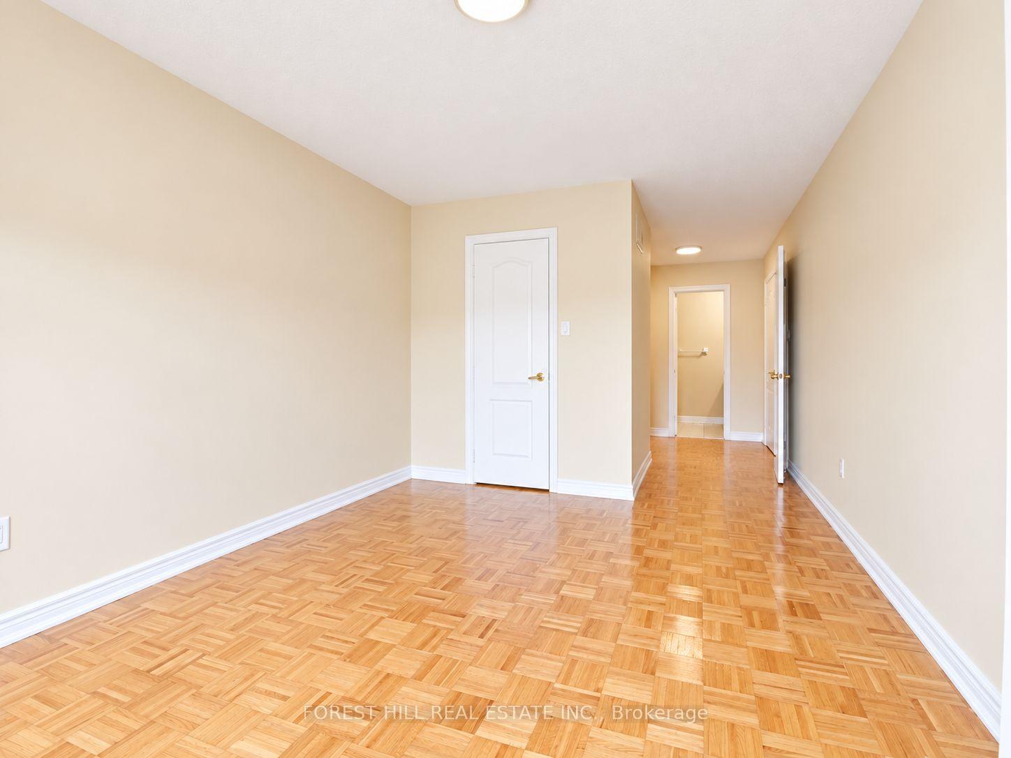Photo 16 of 47 Loire Valley Avenue, Vaughan, Patterson — HOMEH