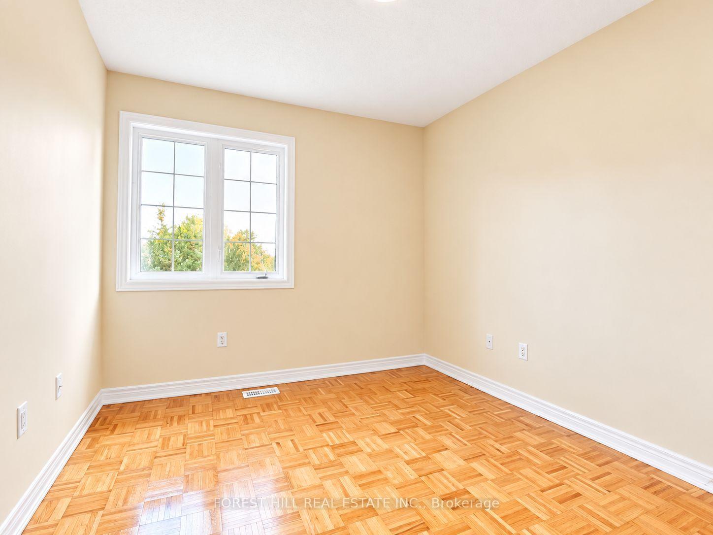 Photo 21 of 47 Loire Valley Avenue, Vaughan, Patterson — HOMEH