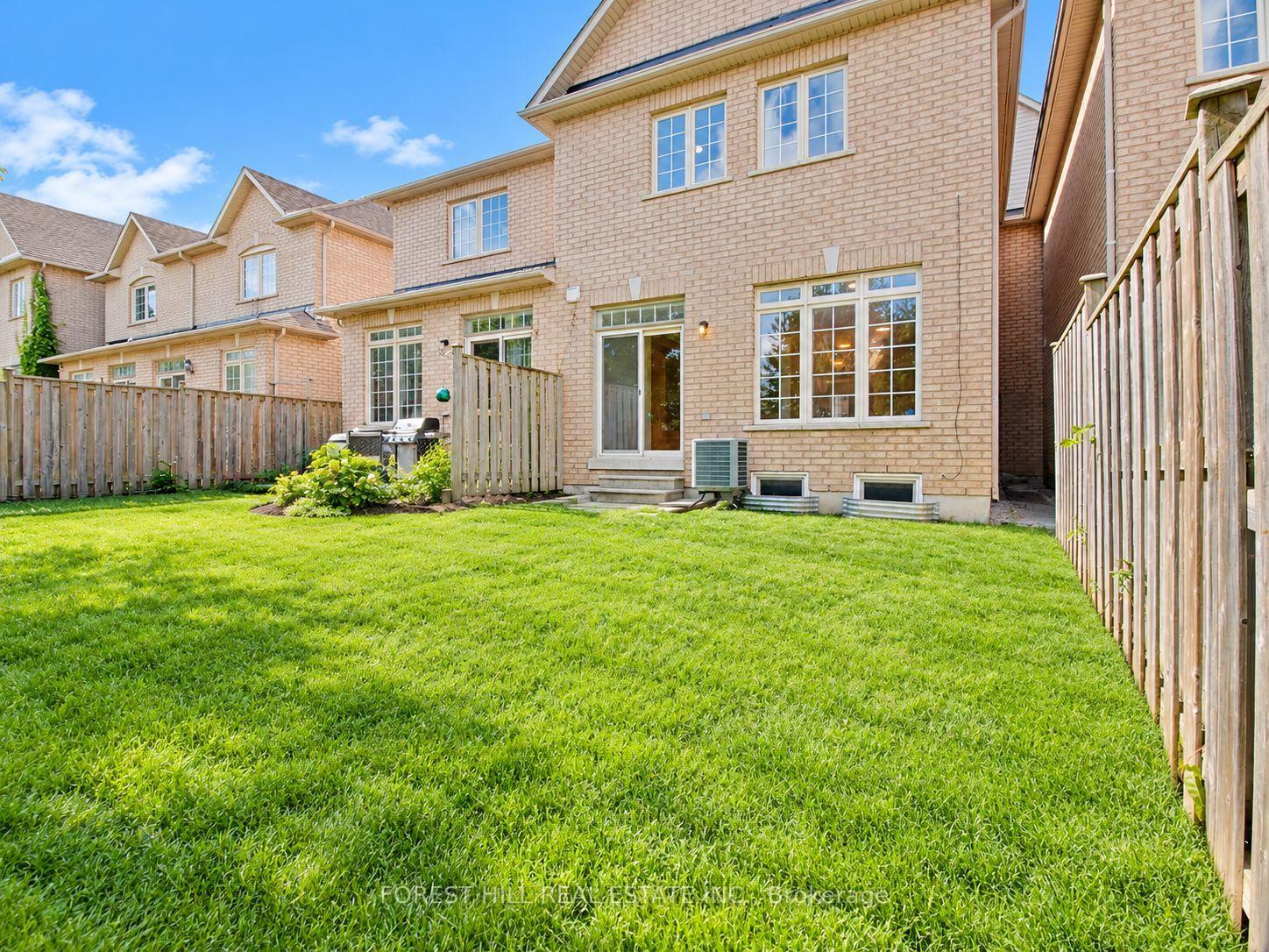 Photo 25 of 47 Loire Valley Avenue, Vaughan, Patterson — HOMEH