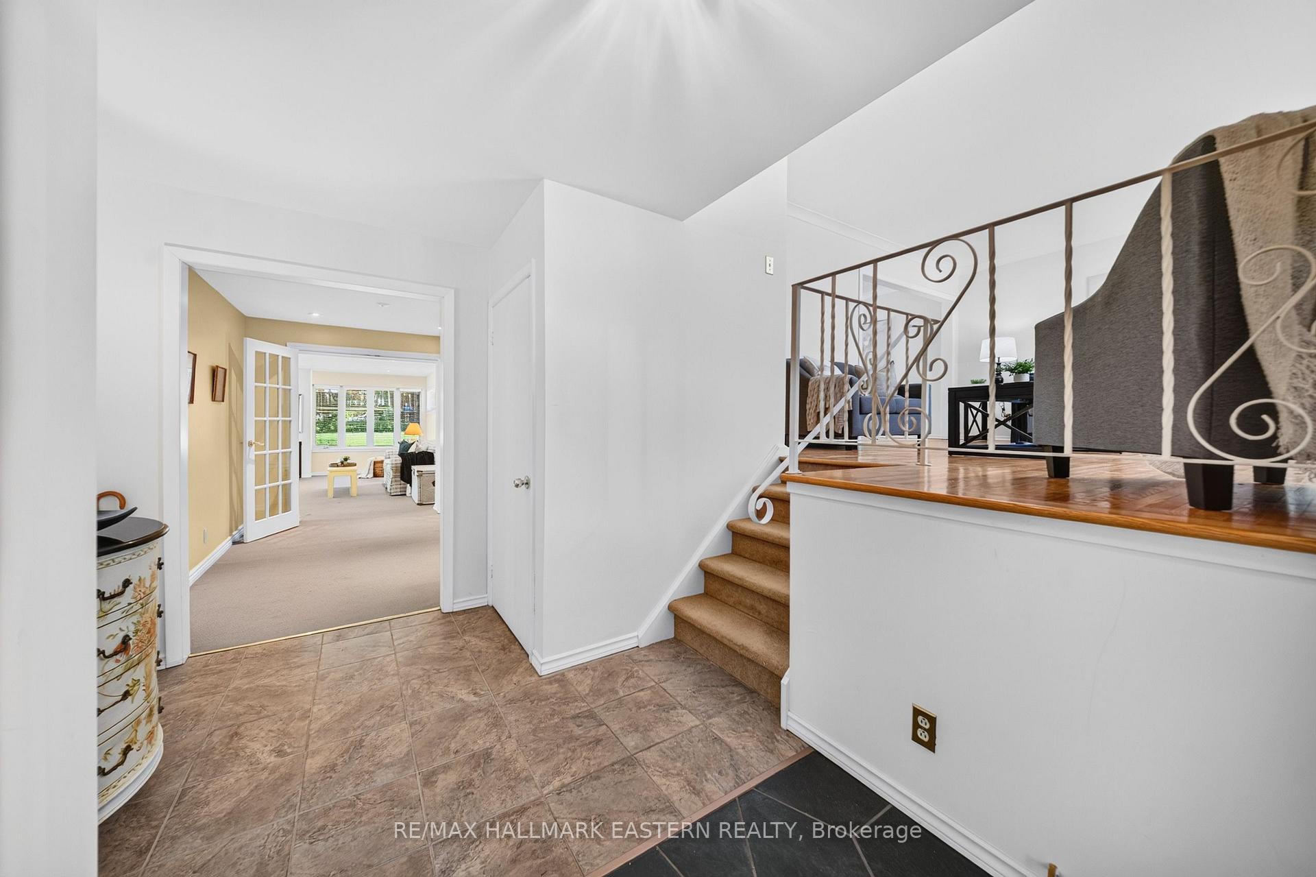 Photo 5 of 1337 Franklin Drive W, Peterborough, Northcrest Ward 5 — HOMEH