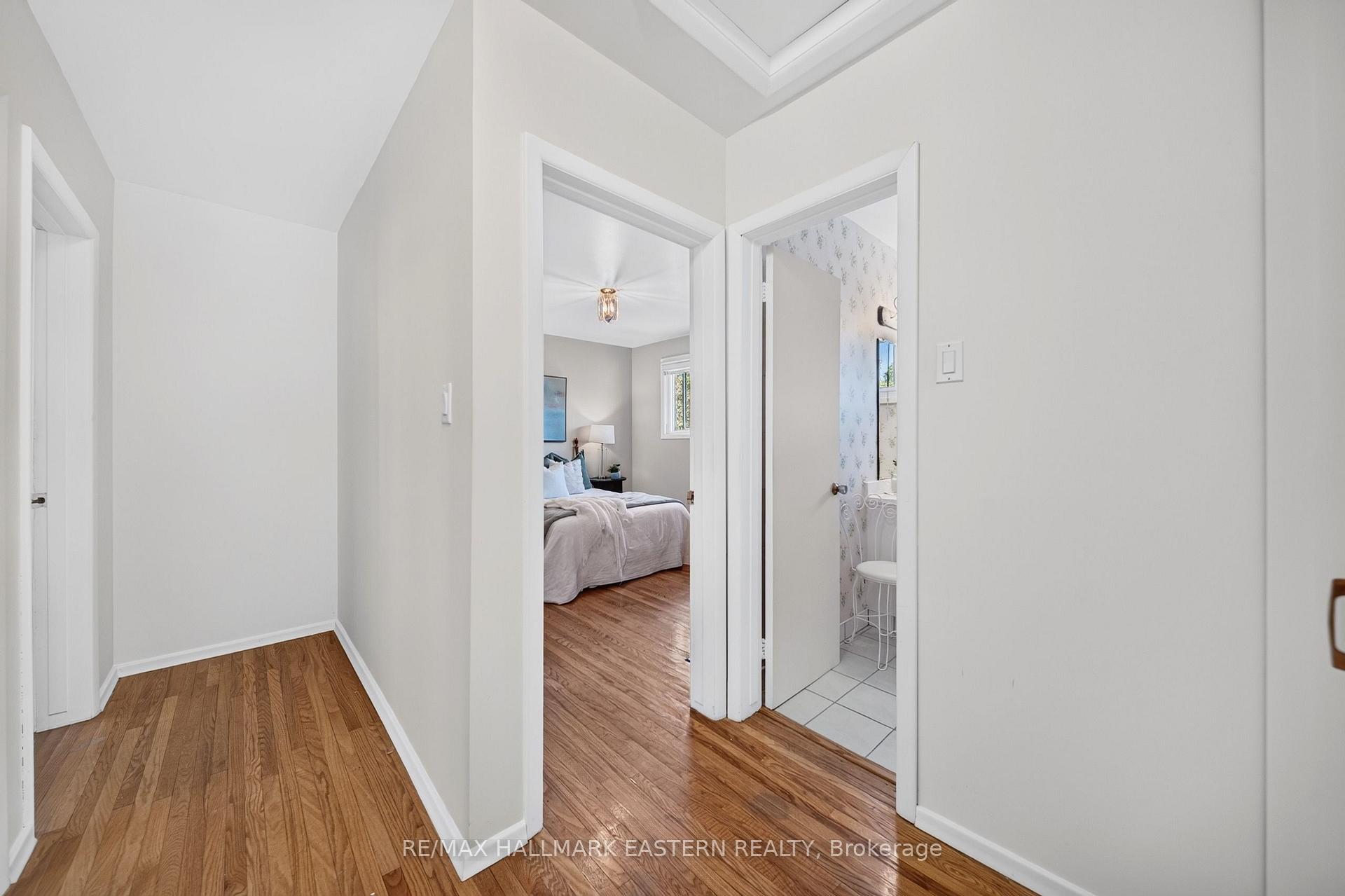 Photo 11 of 1337 Franklin Drive W, Peterborough, Northcrest Ward 5 — HOMEH