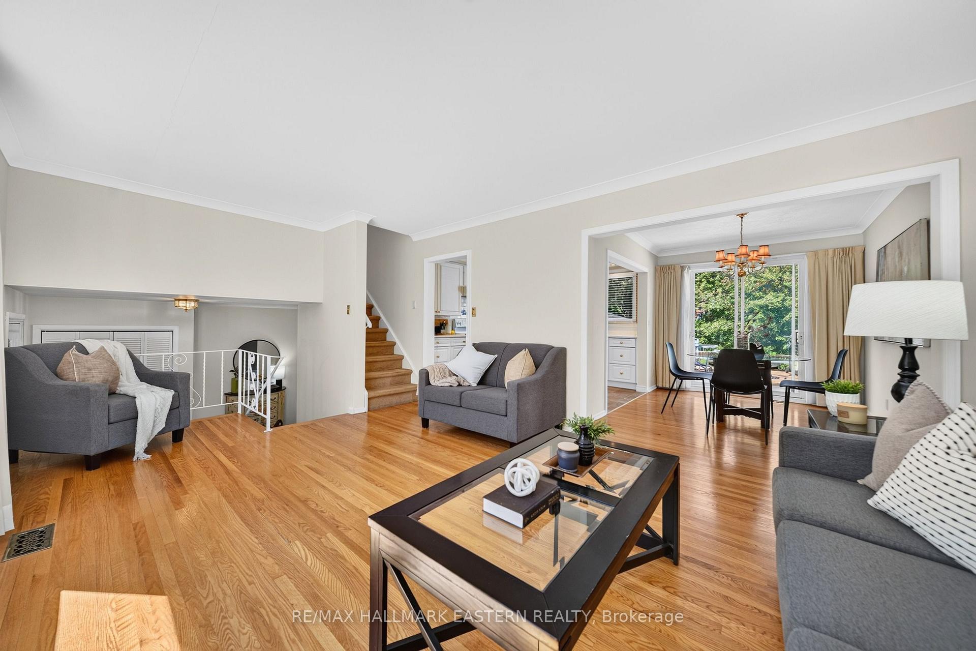 Photo 14 of 1337 Franklin Drive W, Peterborough, Northcrest Ward 5 — HOMEH