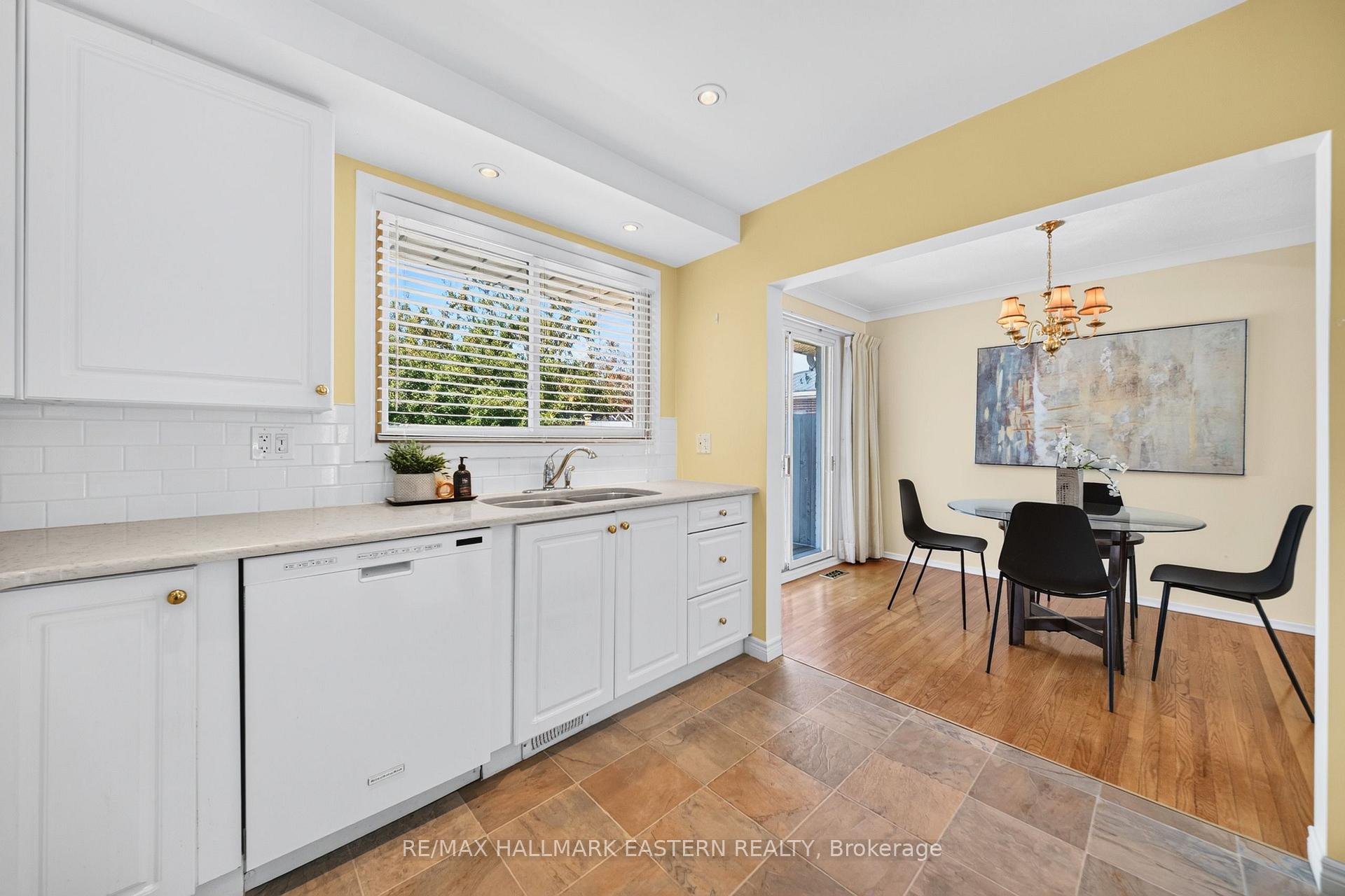 Photo 23 of 1337 Franklin Drive W, Peterborough, Northcrest Ward 5 — HOMEH