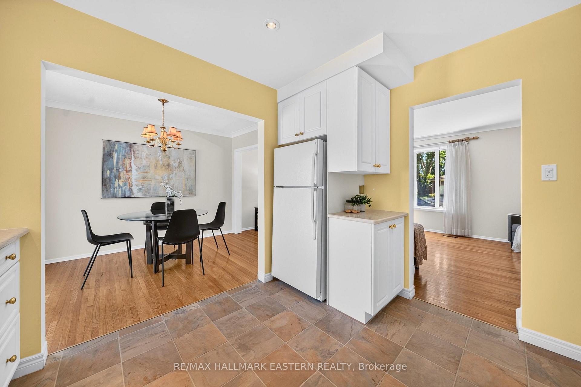 Photo 24 of 1337 Franklin Drive W, Peterborough, Northcrest Ward 5 — HOMEH