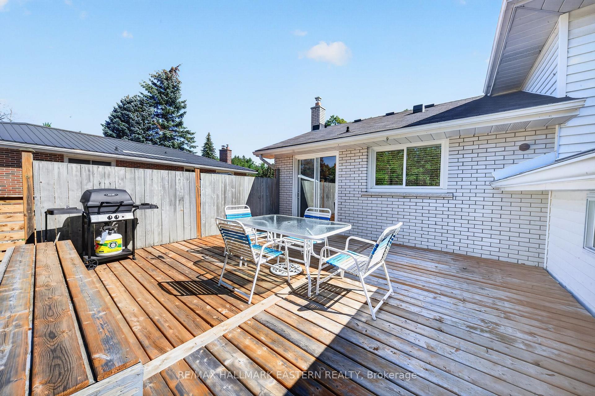 Photo 31 of 1337 Franklin Drive W, Peterborough, Northcrest Ward 5 — HOMEH