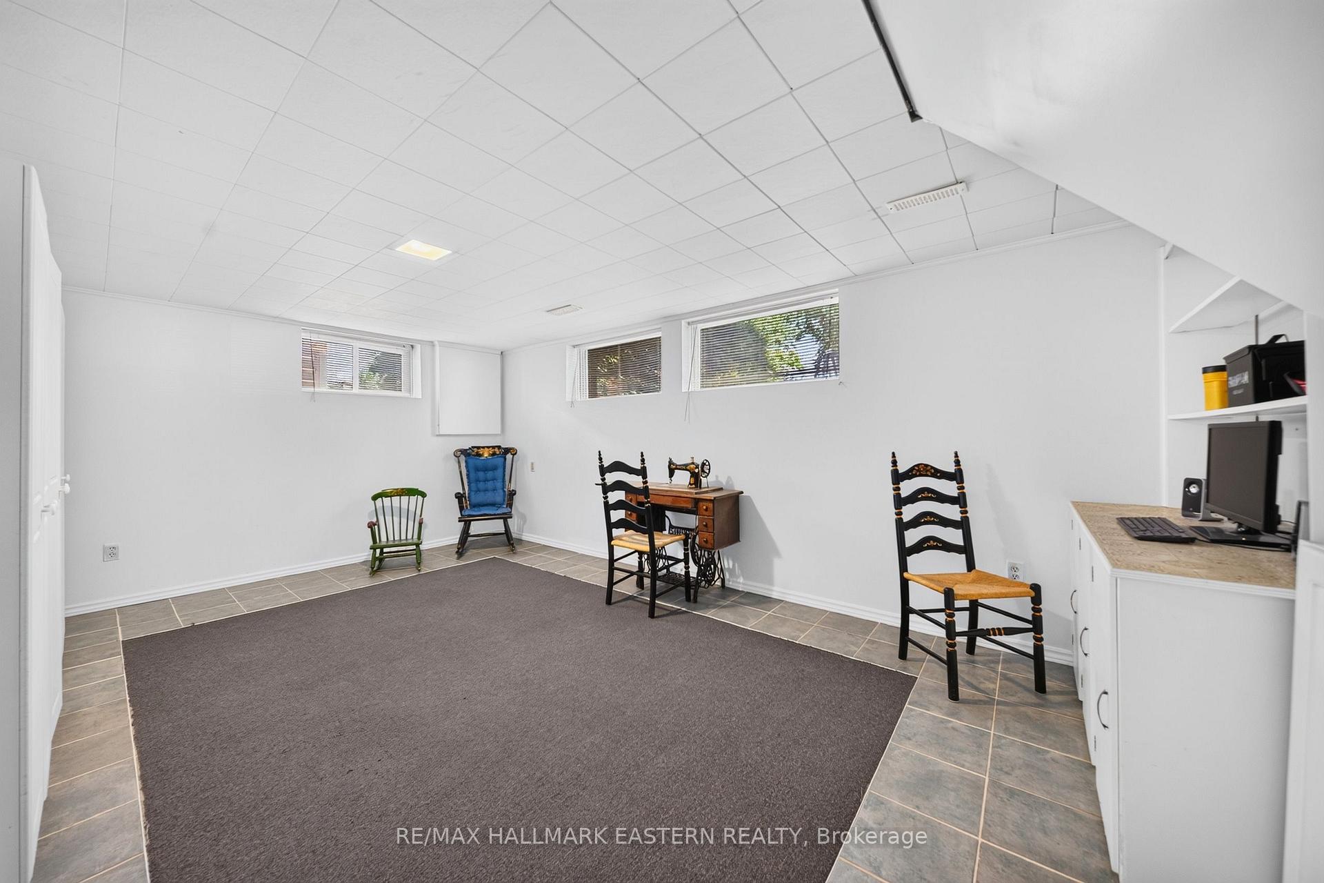 Photo 36 of 1337 Franklin Drive W, Peterborough, Northcrest Ward 5 — HOMEH