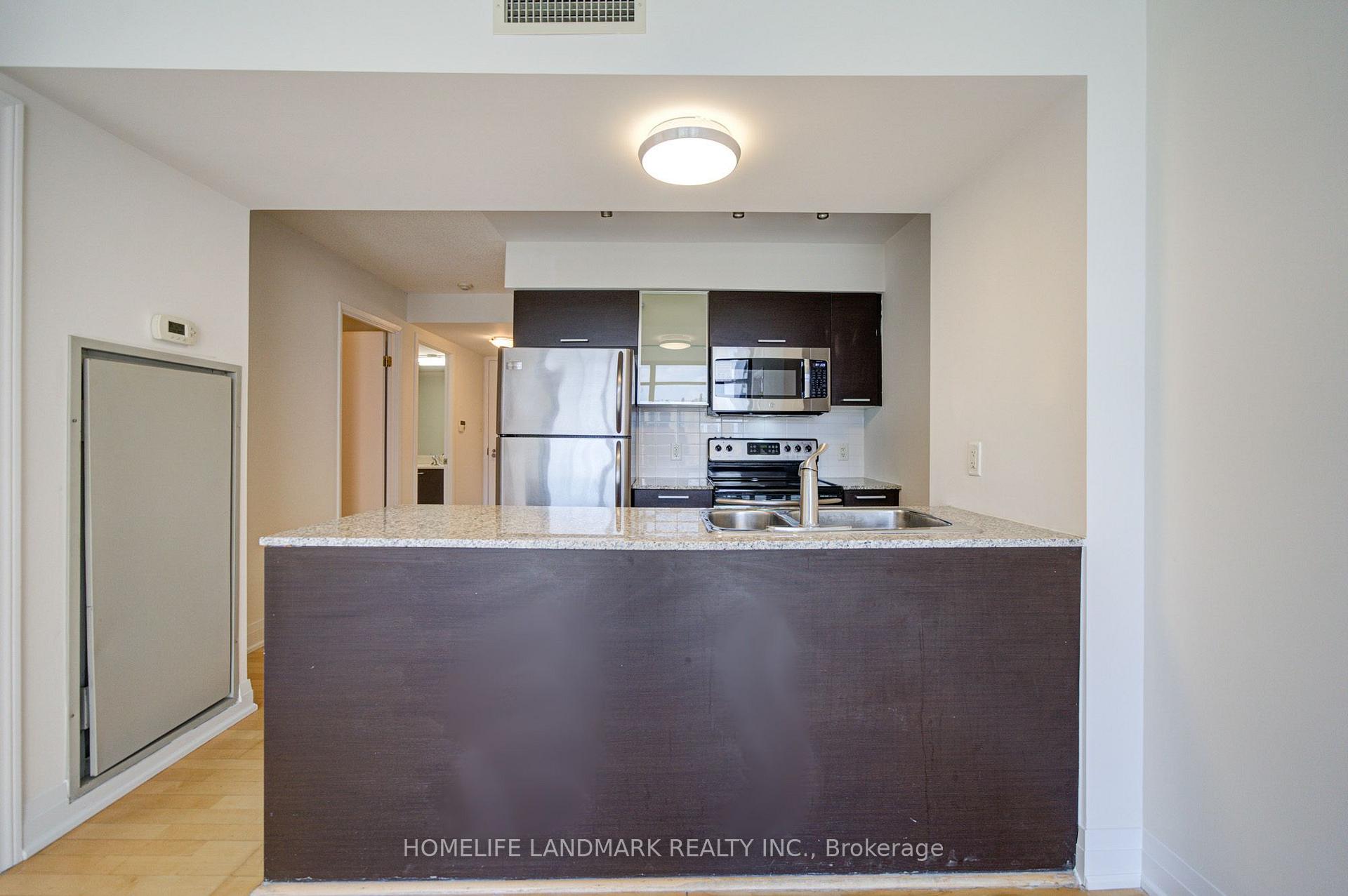 Photo 10 of Unit 1508, 38 Grenville Street, Toronto, Bay Street Corridor — HOMEH