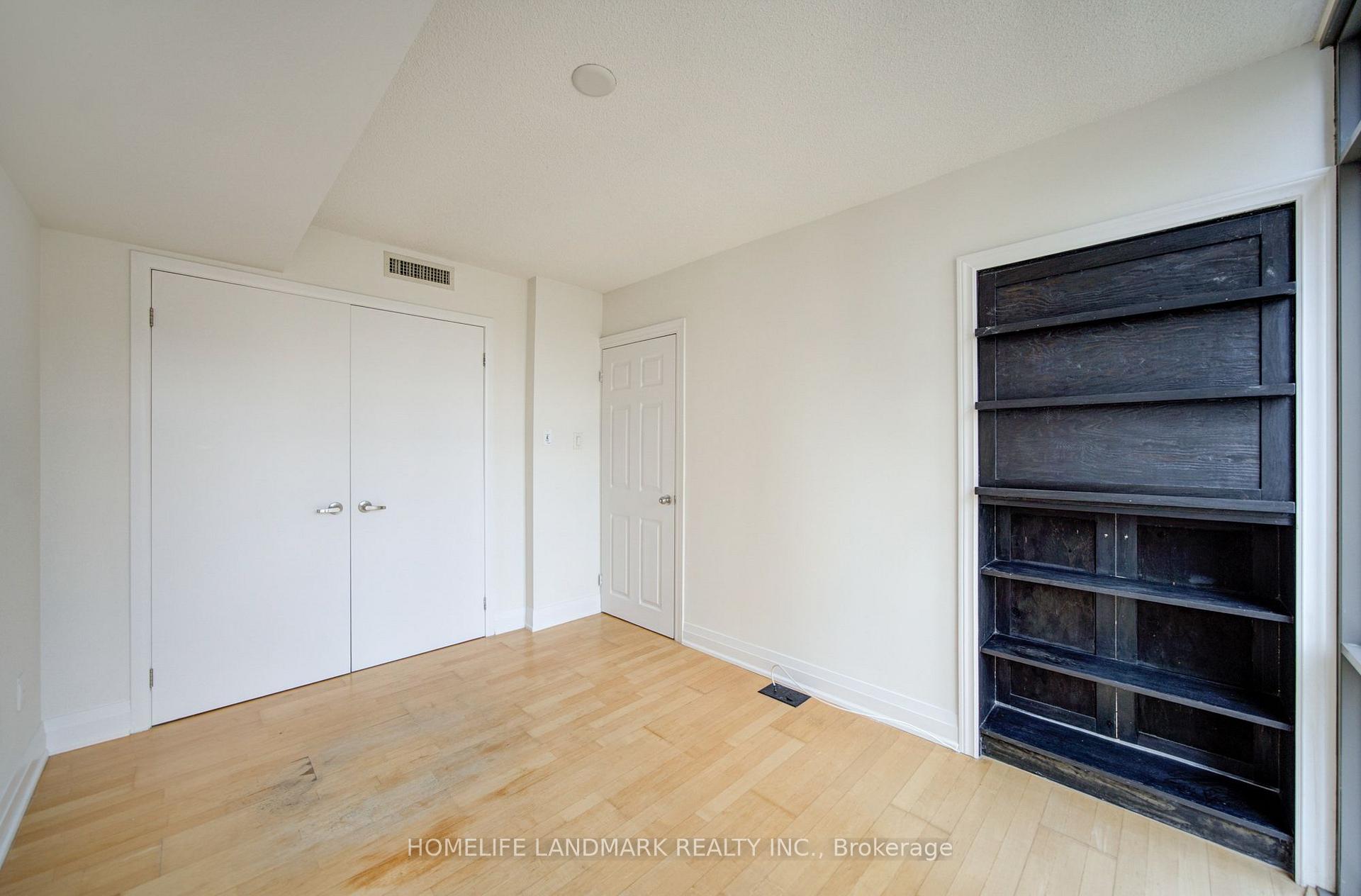 Photo 20 of Unit 1508, 38 Grenville Street, Toronto, Bay Street Corridor — HOMEH