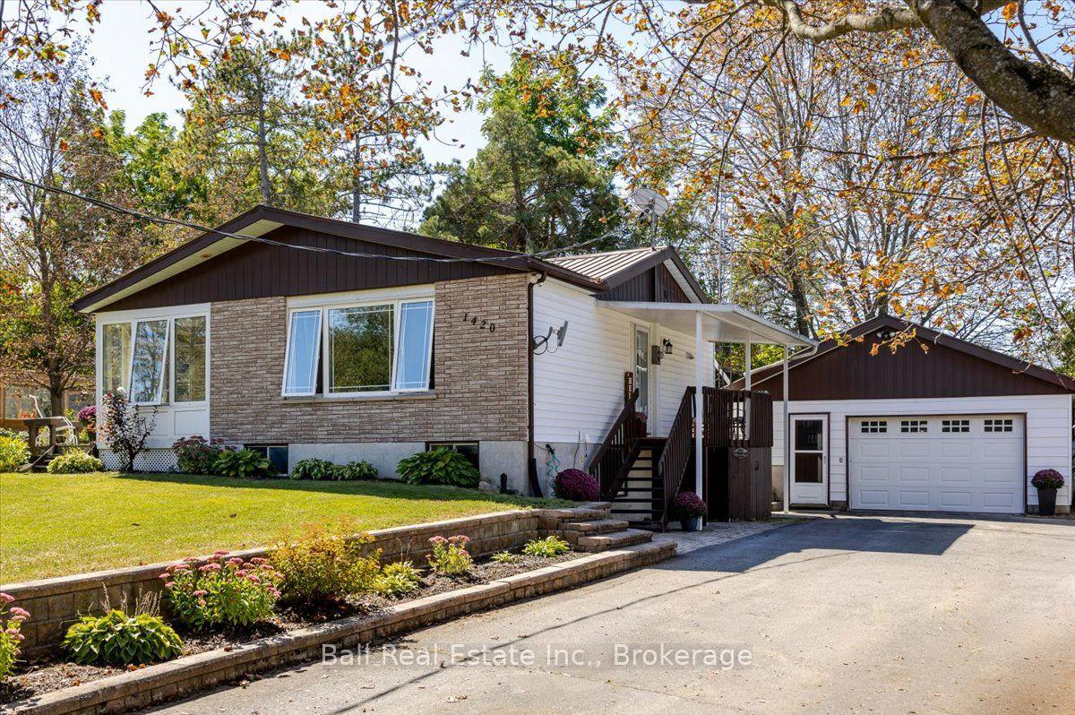 Photo 2 of 1420 Eastview Drive, Selwyn — HOMEH